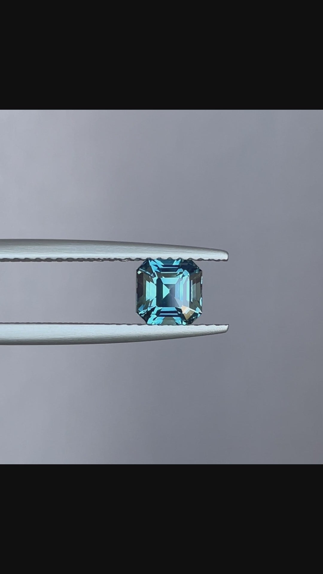 NATURAL BLUE GREEN SAPPHIRE EMERALD 1.29
