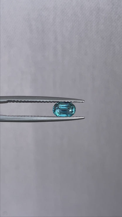 Loose sapphire heated certified blue green oval shape cut natural 0.73 ct