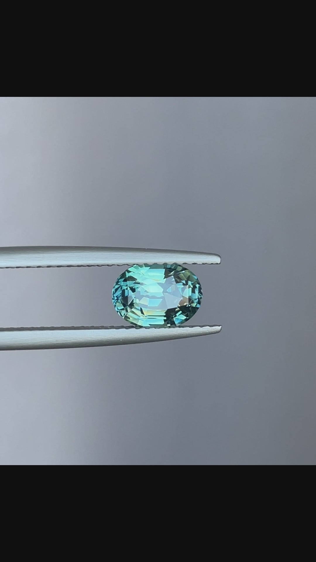 NATURAL BLUE GREEN OVAL SAPPHIRE 1.71