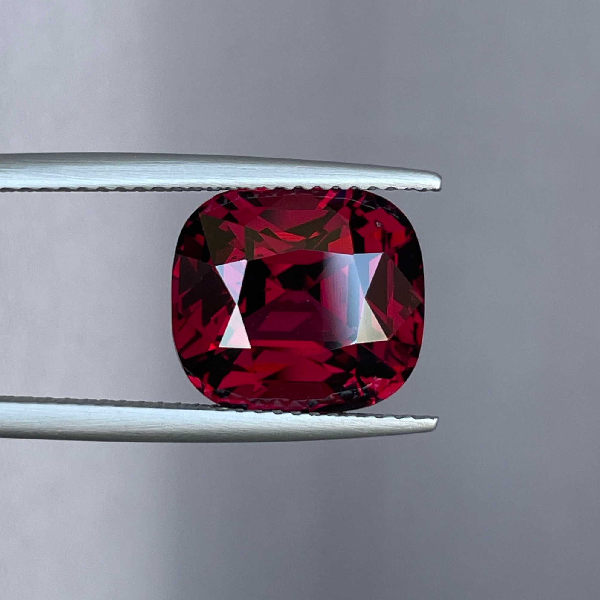 pyrope garnet red natural 10.10