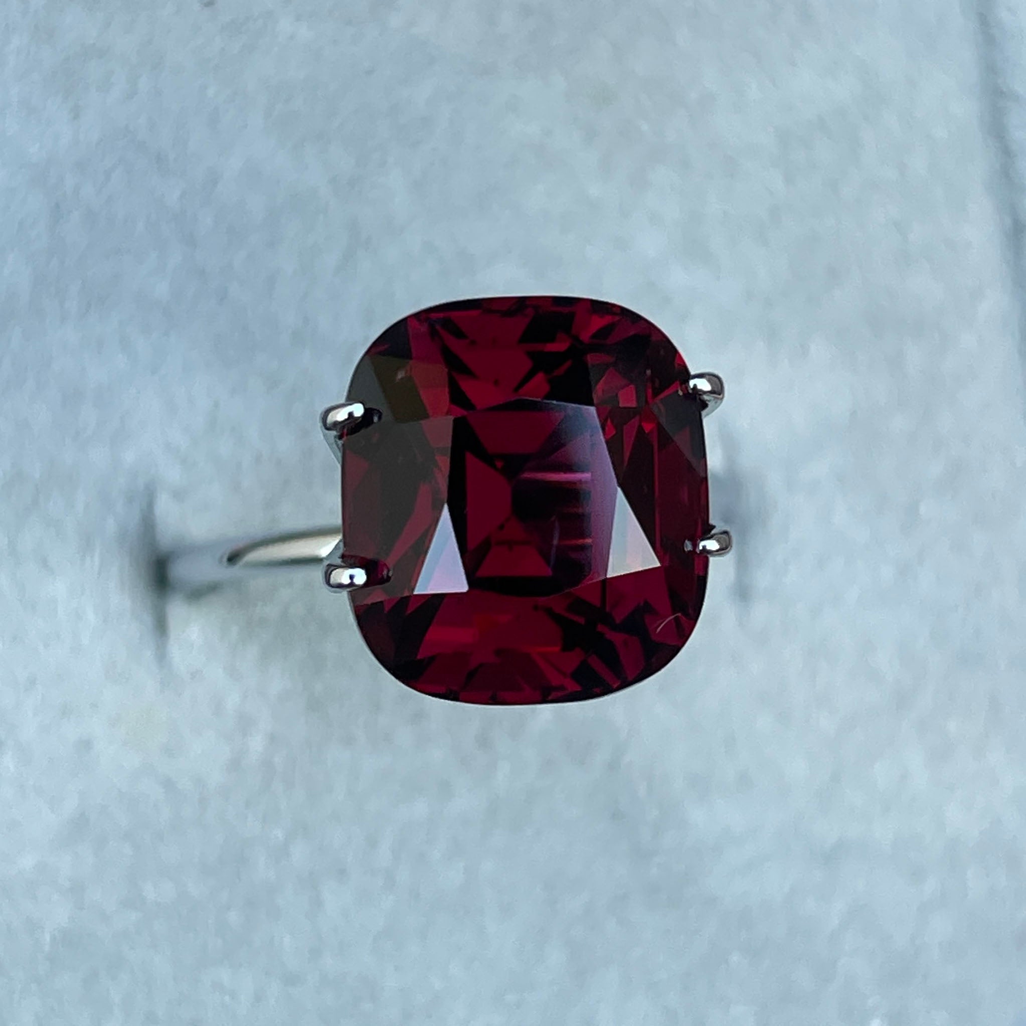pyrope garnet red natural 10.10