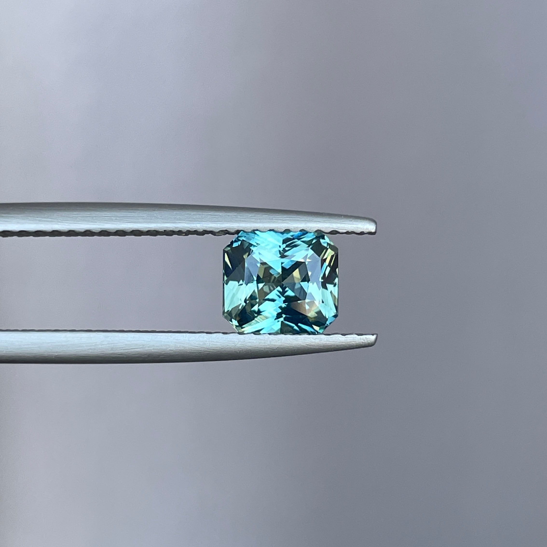 teal blue green sapphire radiant 1.46