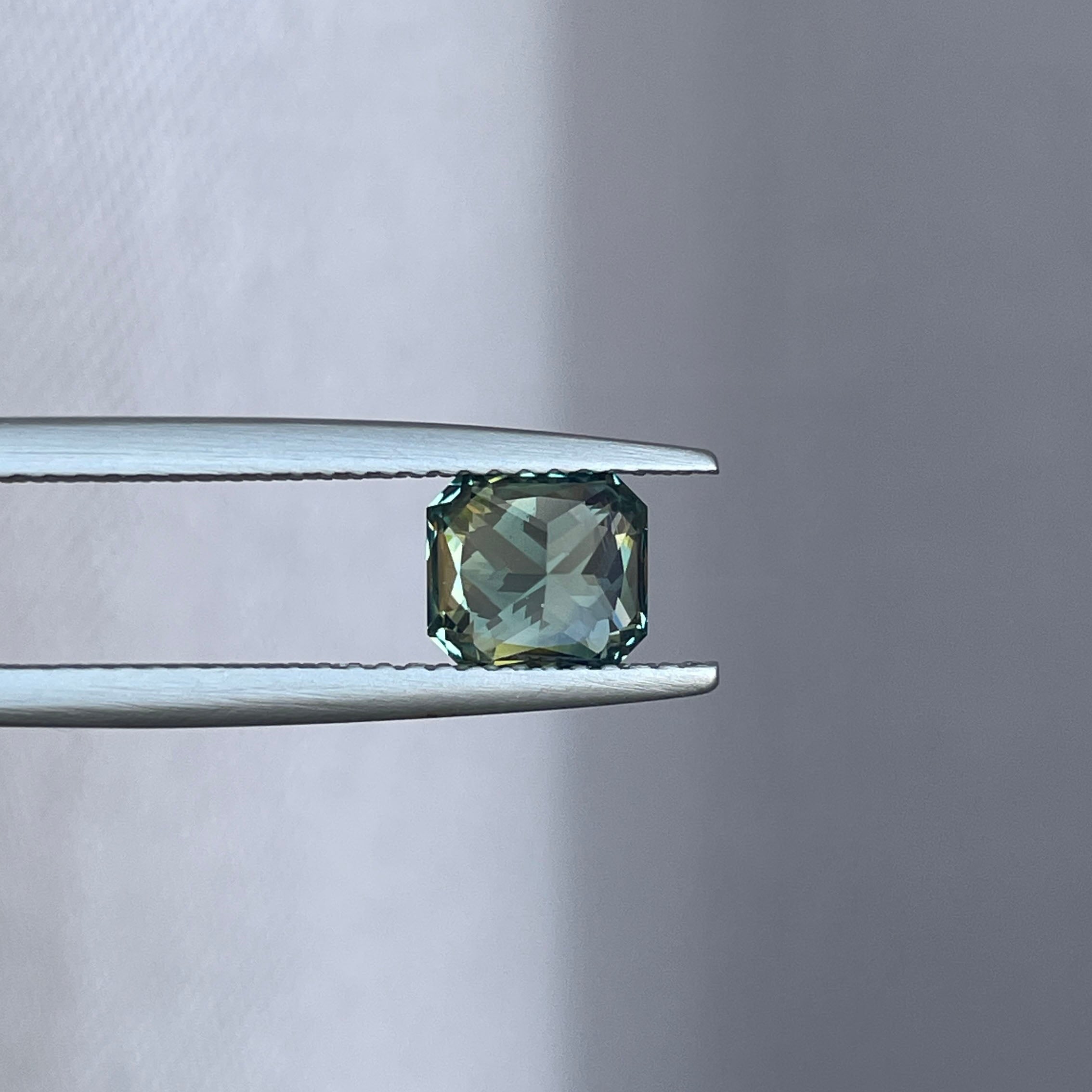 teal blue green sapphire radiant 1.46