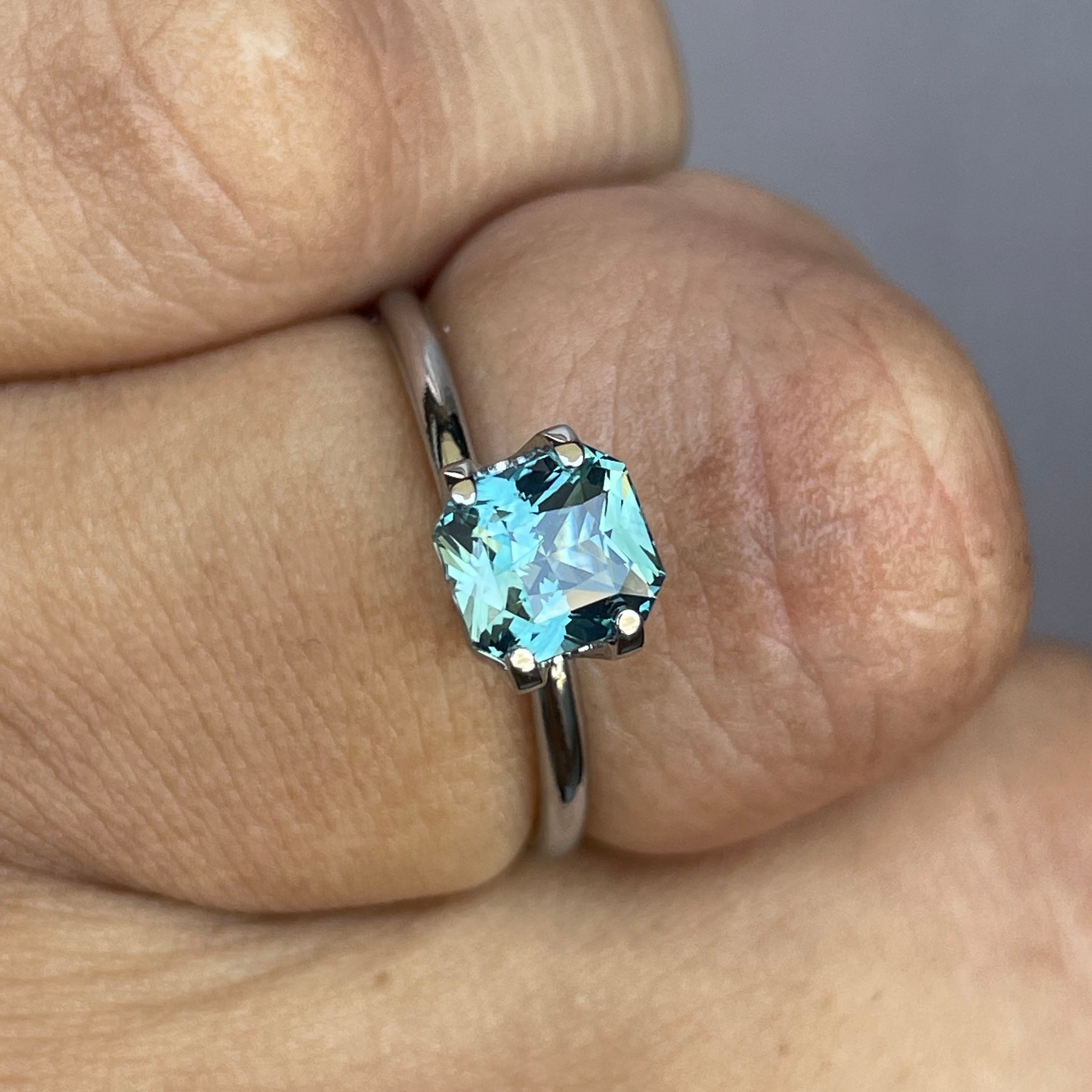 teal blue green sapphire radiant 1.46