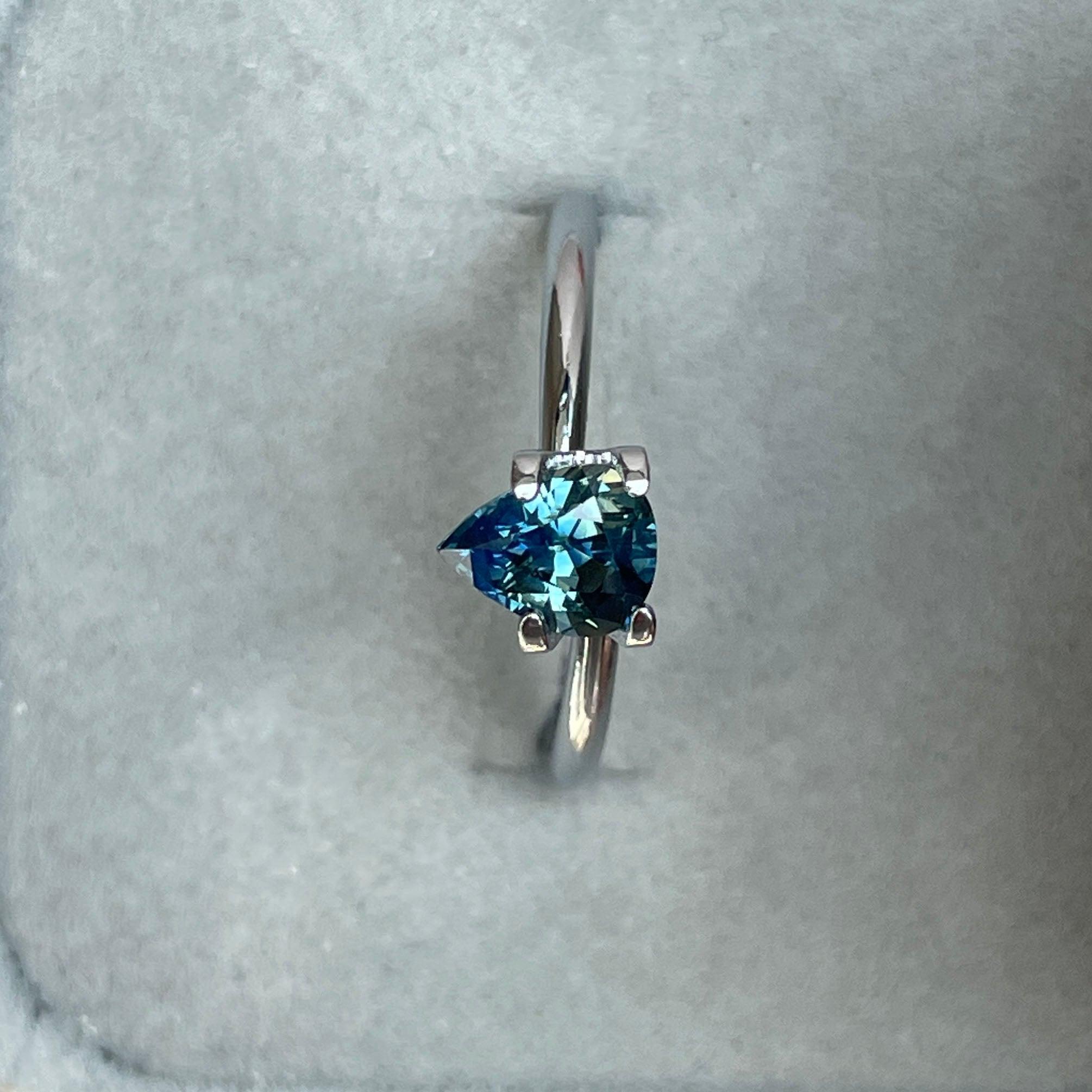 teal green parti colored loose sapphire