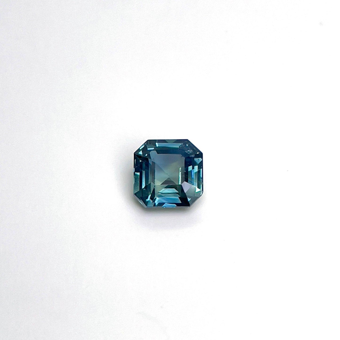 Greenish Blue Sapphire 