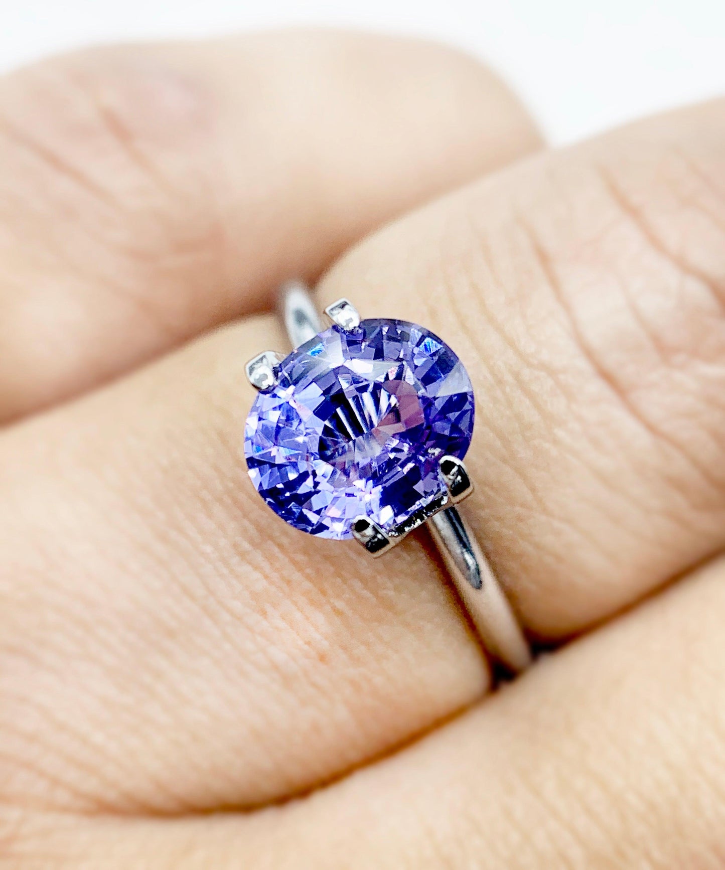 2.01 carat Blue Sapphire. for engagement rings, custom jewelry, loose gemstone