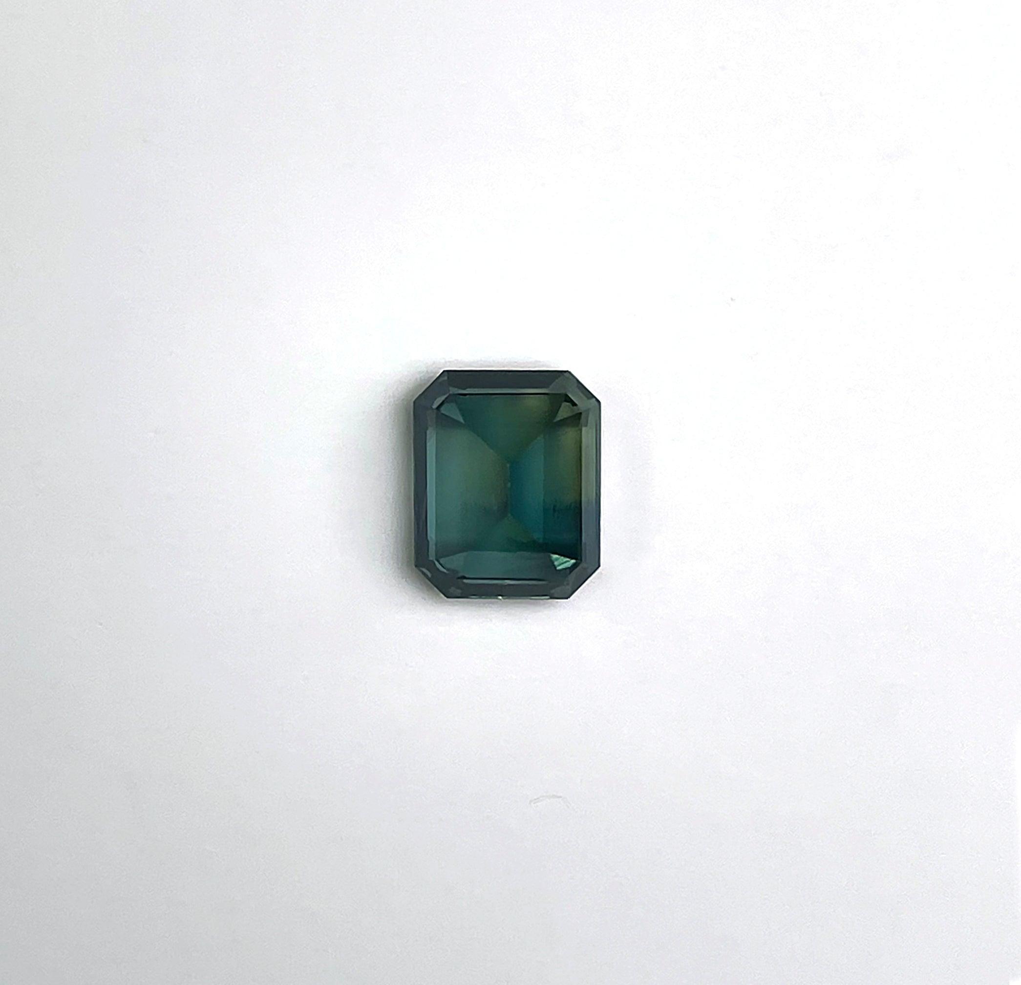 teal blue green gemstone sapphire