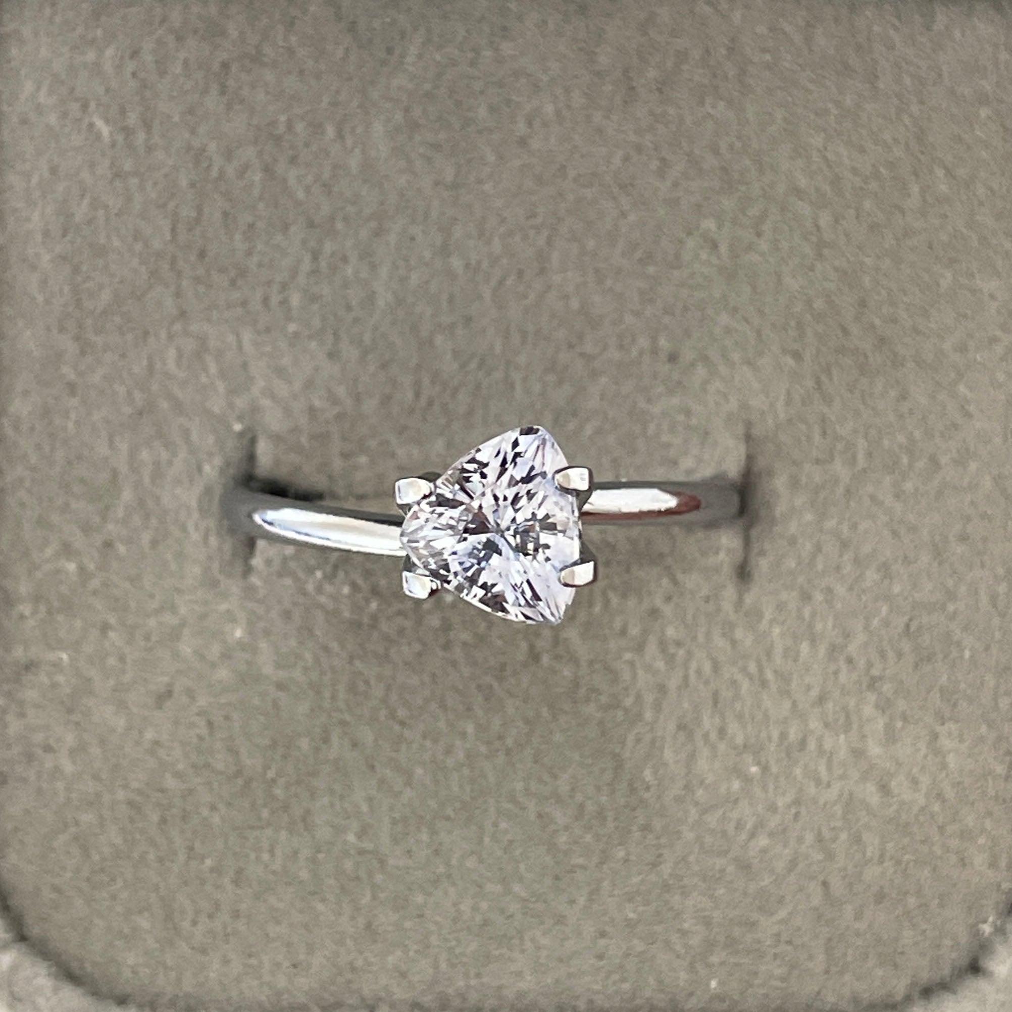 Natural Snowy White sapphire 1.48 crt