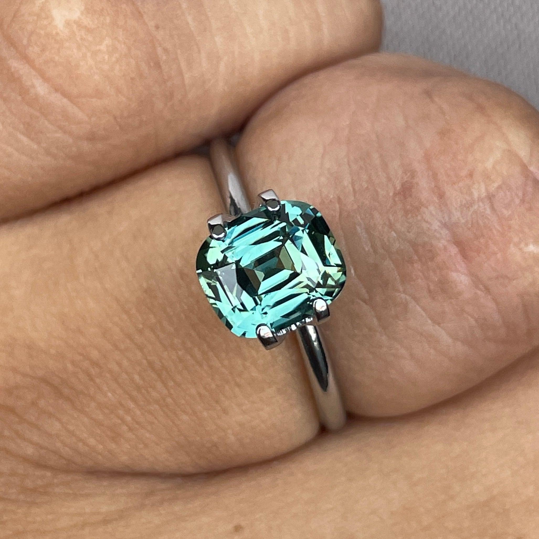 Green Sapphire & Diamond Ring – Reis-Nichols Jewelers