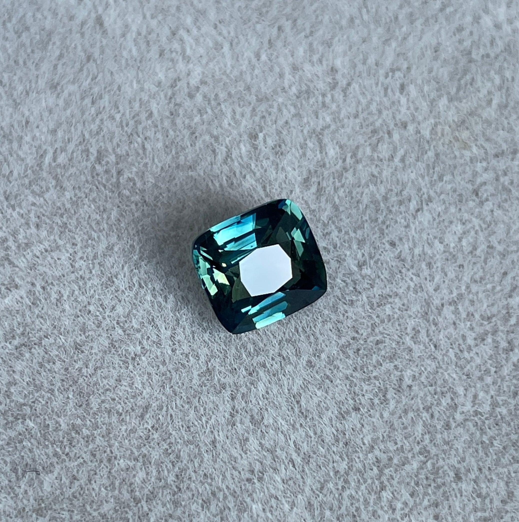 1.60 ct Unique teal sapphire, precious gemstone in Cushion cut from Madagascar for custom handmade engagement ring, Bicolour green blue ring