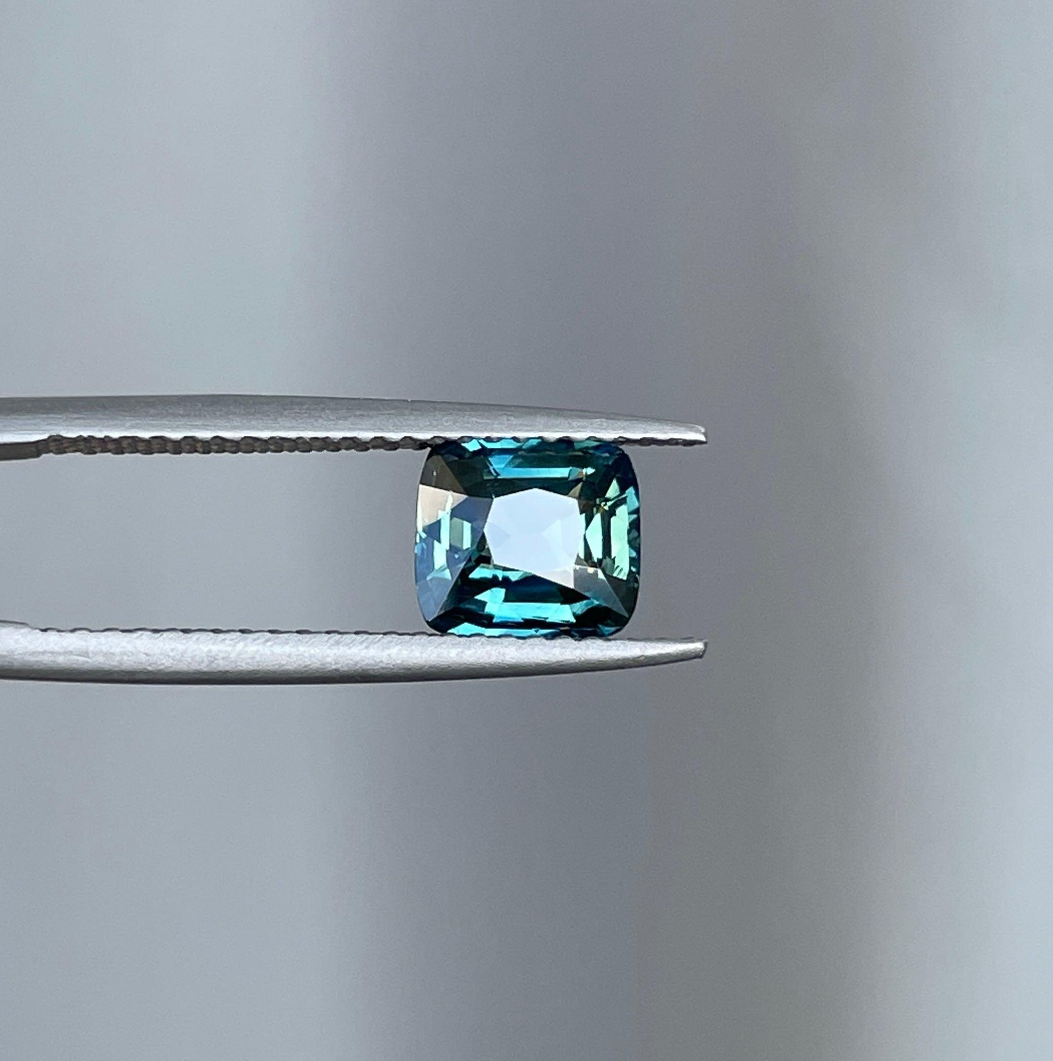 1.60 ct Unique teal sapphire, precious gemstone in Cushion cut from Madagascar for custom handmade engagement ring, Bicolour green blue ring