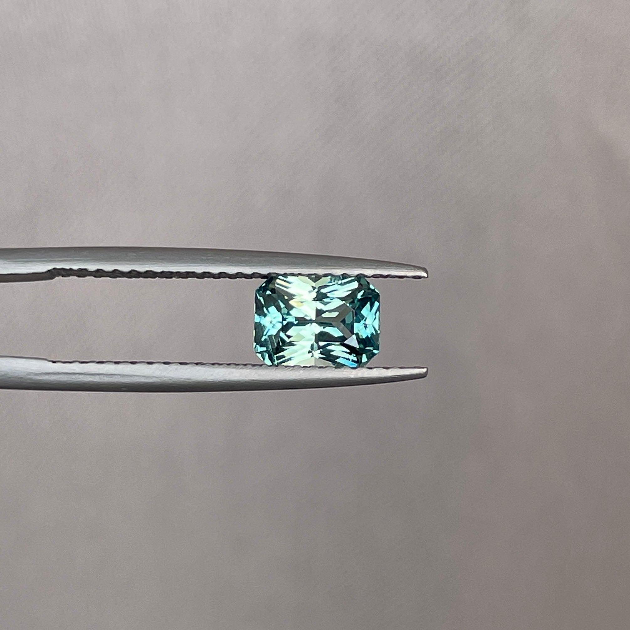 Radiant cut Greenish blue sapphire, Baylor Bears green 1.25 crt. Flawless CERTIFIED Stunning Loose Gemstone