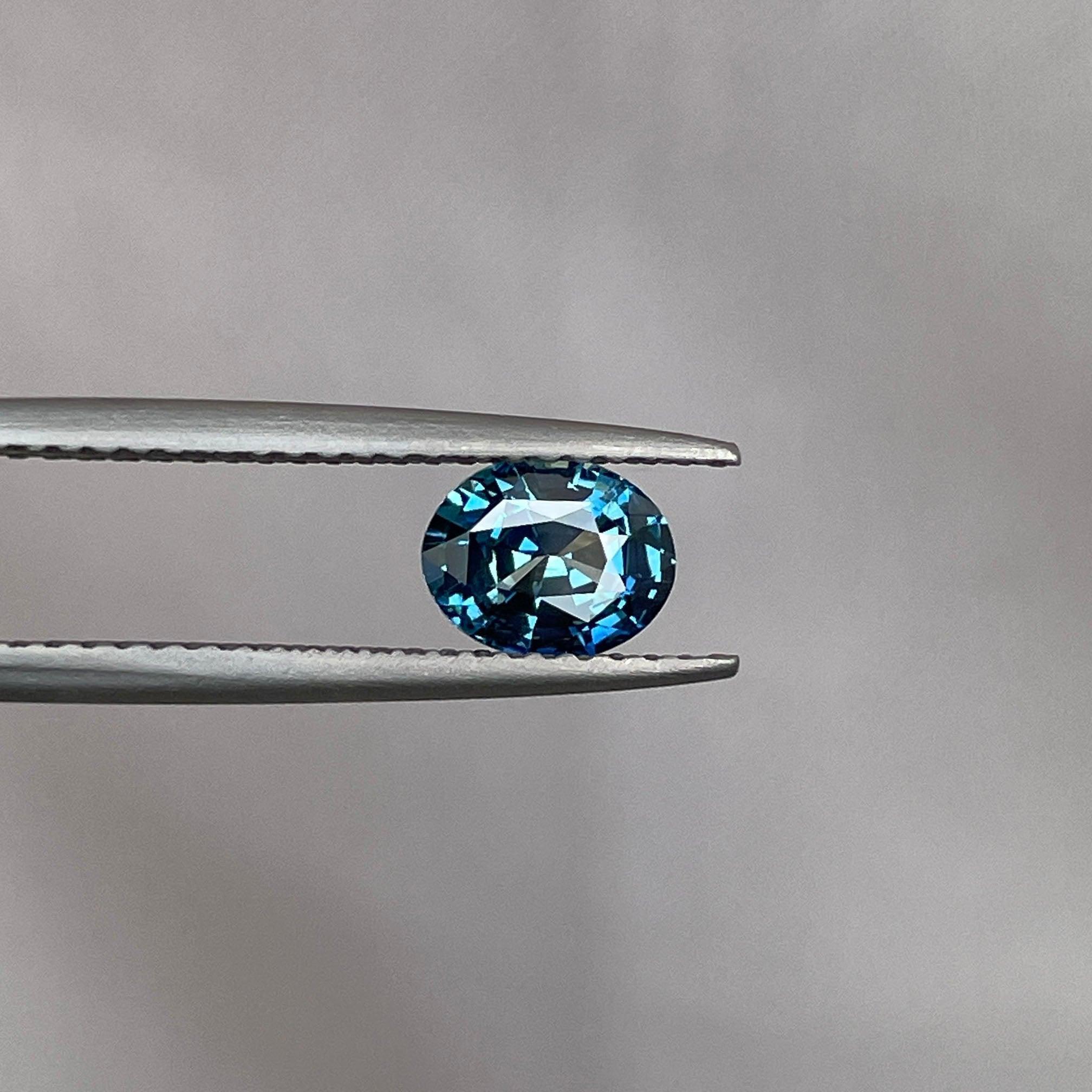 Teal sapphire stone, 1.05 crt swiss alps Natural teal sapphire. Beautiful loose Gemstone for Ring Making
