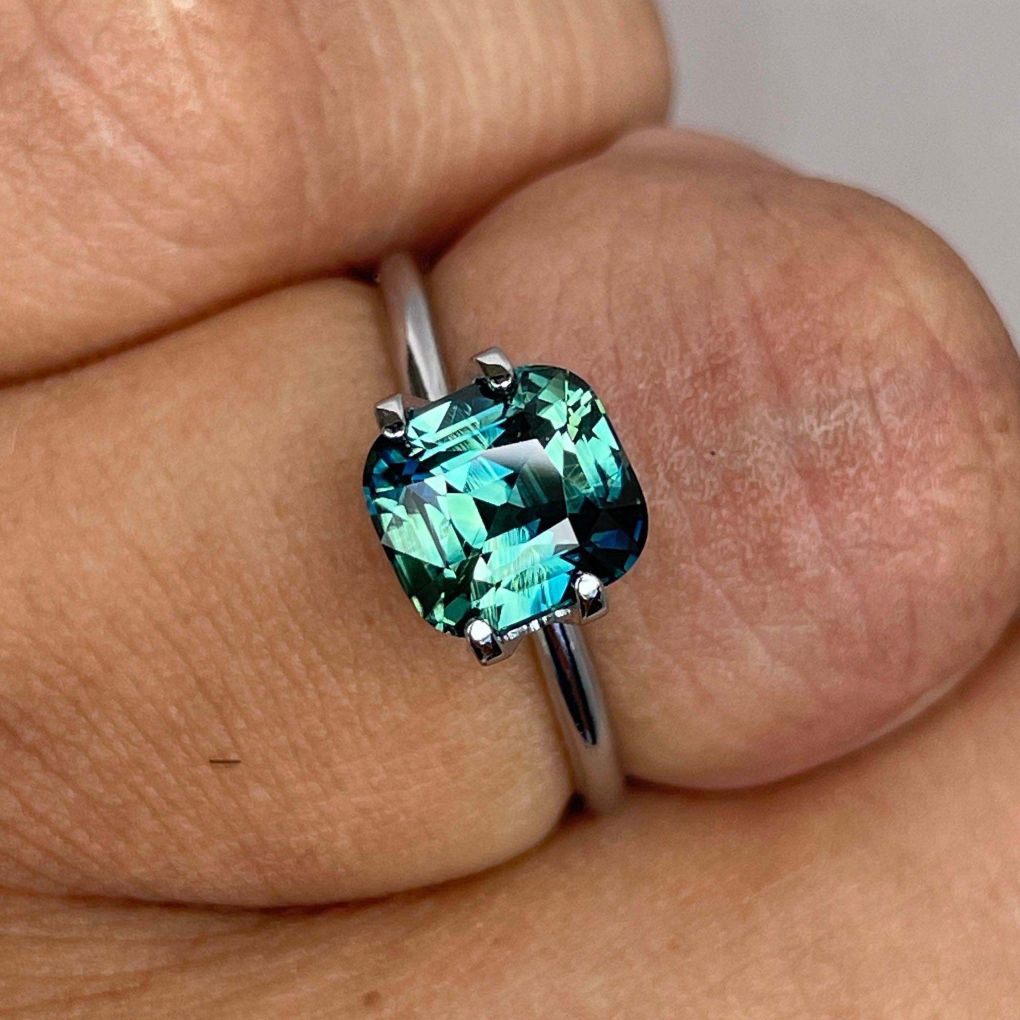 Northern Lights teal sapphire 2.73 crt. Loose gemstone, unmounted sapphire - NASHGEMS