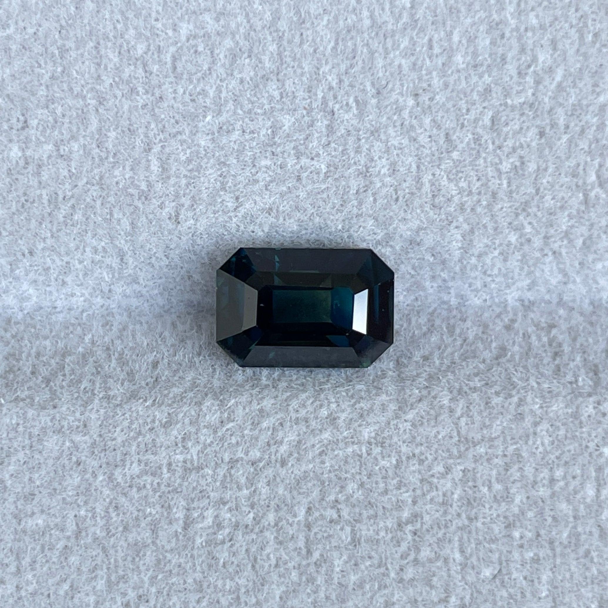 Natural Green Sapphire | Emerald Cut | 5.60 x 8.30 x 4.70mm| 2.26 Carat | heated Sapphire | Engagement Rings | Jewellery Making Gemstone