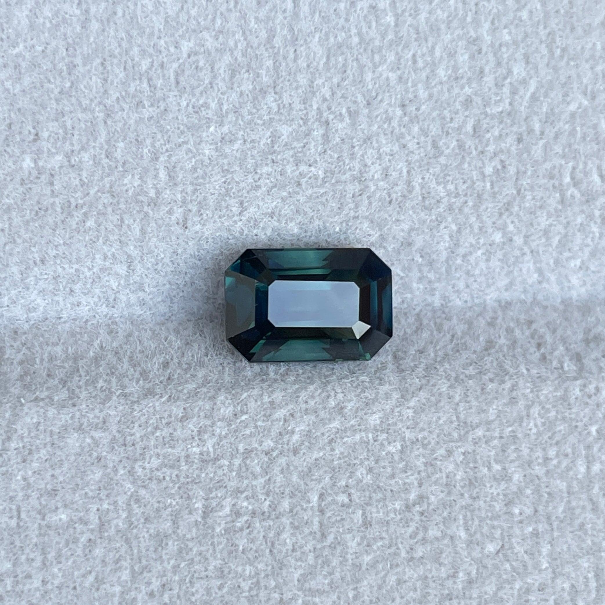 Natural Green Sapphire | Emerald Cut | 5.60 x 8.30 x 4.70mm| 2.26 Carat | heated Sapphire | Engagement Rings | Jewellery Making Gemstone