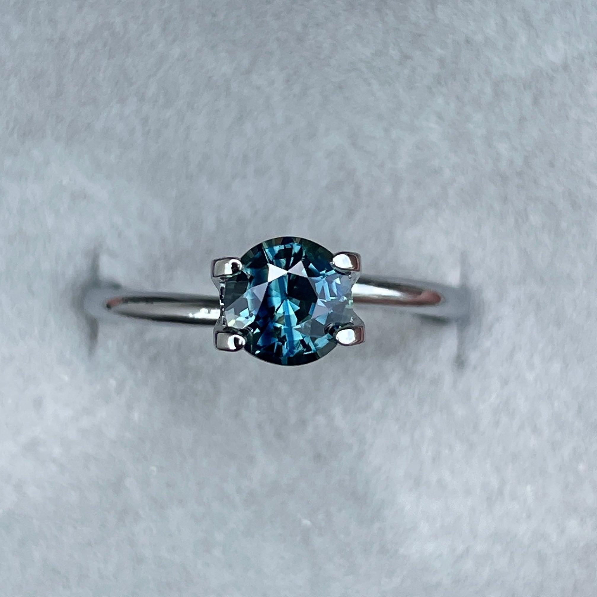 Teal sapphire stone, Northern lights teal sapphire 1.07 crt. Precision Faceted Loose Gemstone.