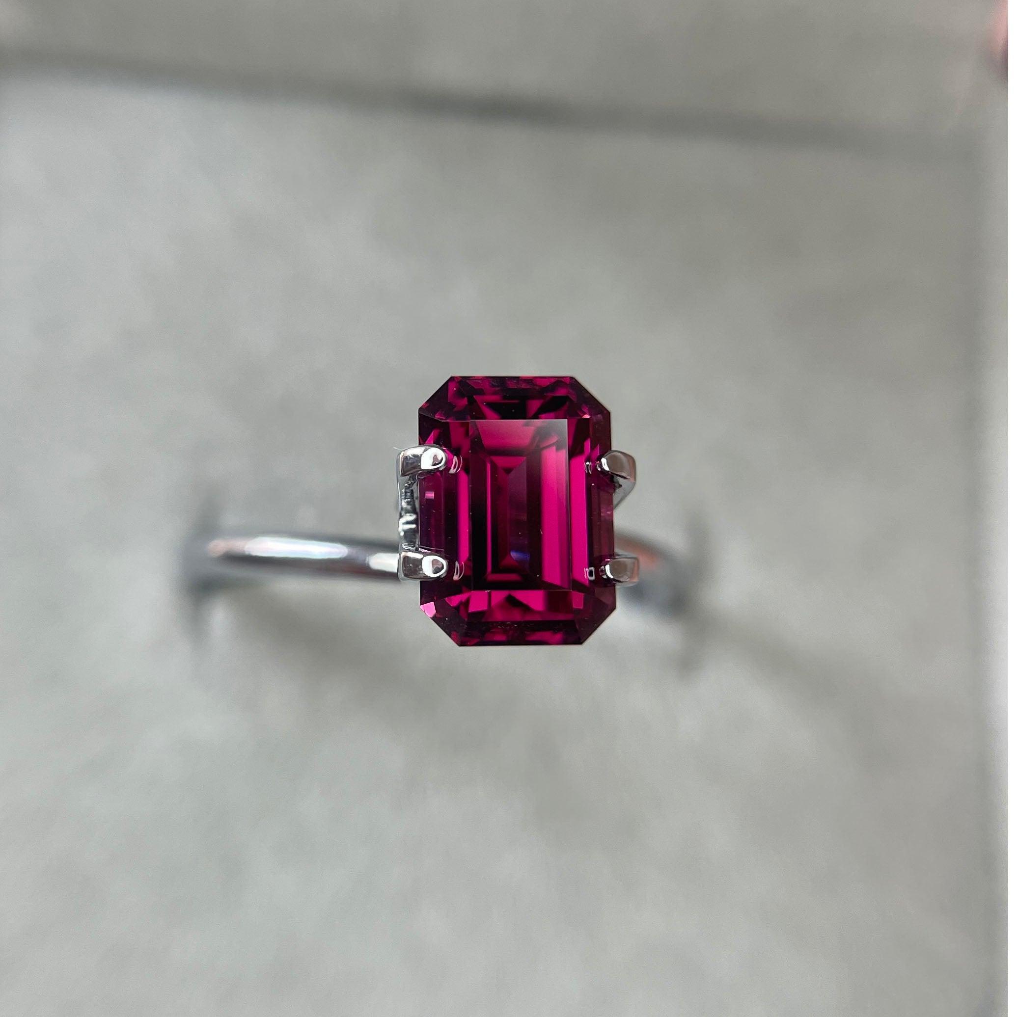 2.98 Natural Faceted Red Garnet Loose gemstone, January Birthstone, no treat stone for jewellery. Natural garnet rhodolite, Rhodolite Garnet