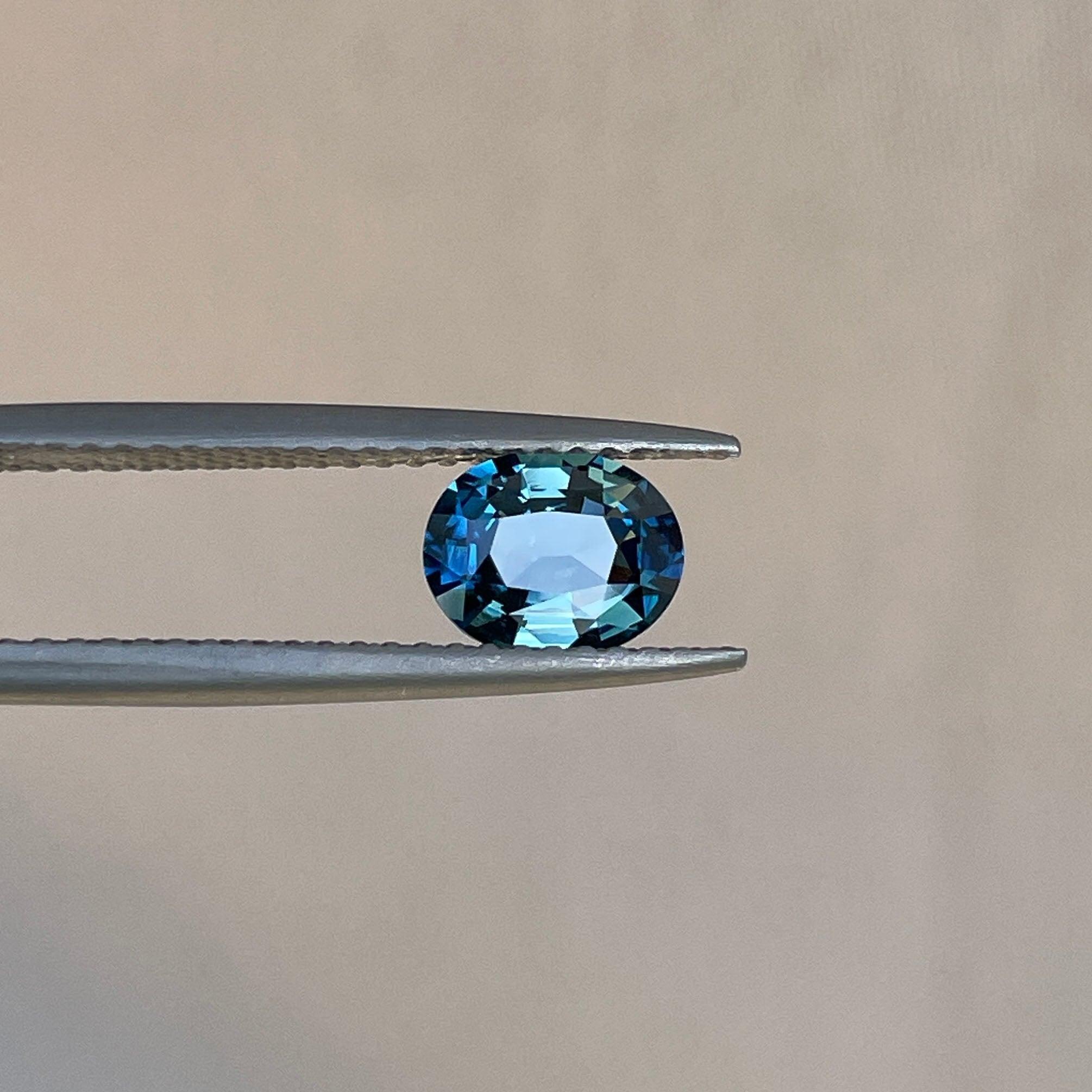 Teal sapphire stone, 1.04 crt capri Natural teal sapphire. Flawless CERTIFIED Stunning Loose Gemstone