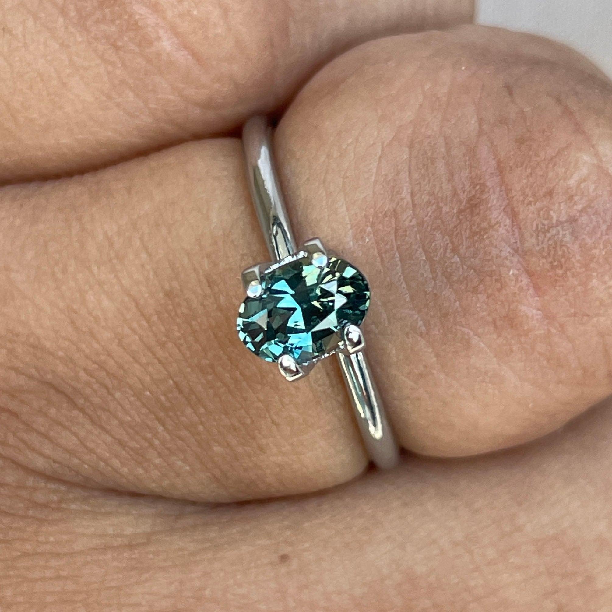Teal sapphire stone Oval cut teal sapphire, 1.00 crt Svalbard, Norway Natural teal sapphire for custom ring