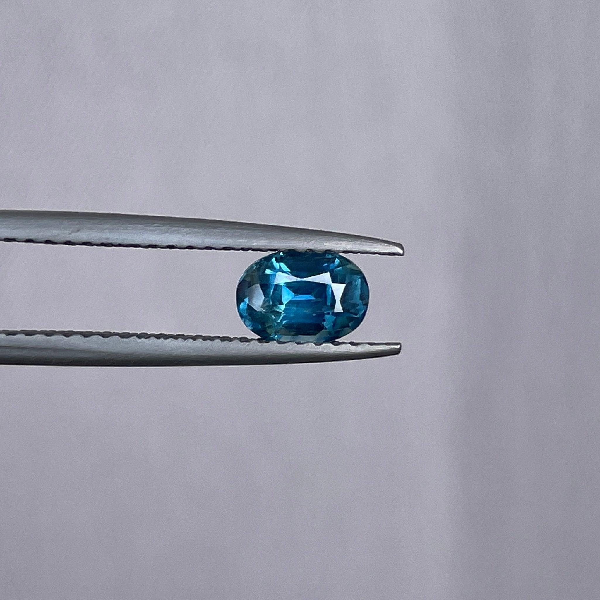 Natural Green Sapphire | Loose |0.83crt | Unset | heated | SAPPHIRE | Gift Idea | Engagement Ring | Sapphire Ring