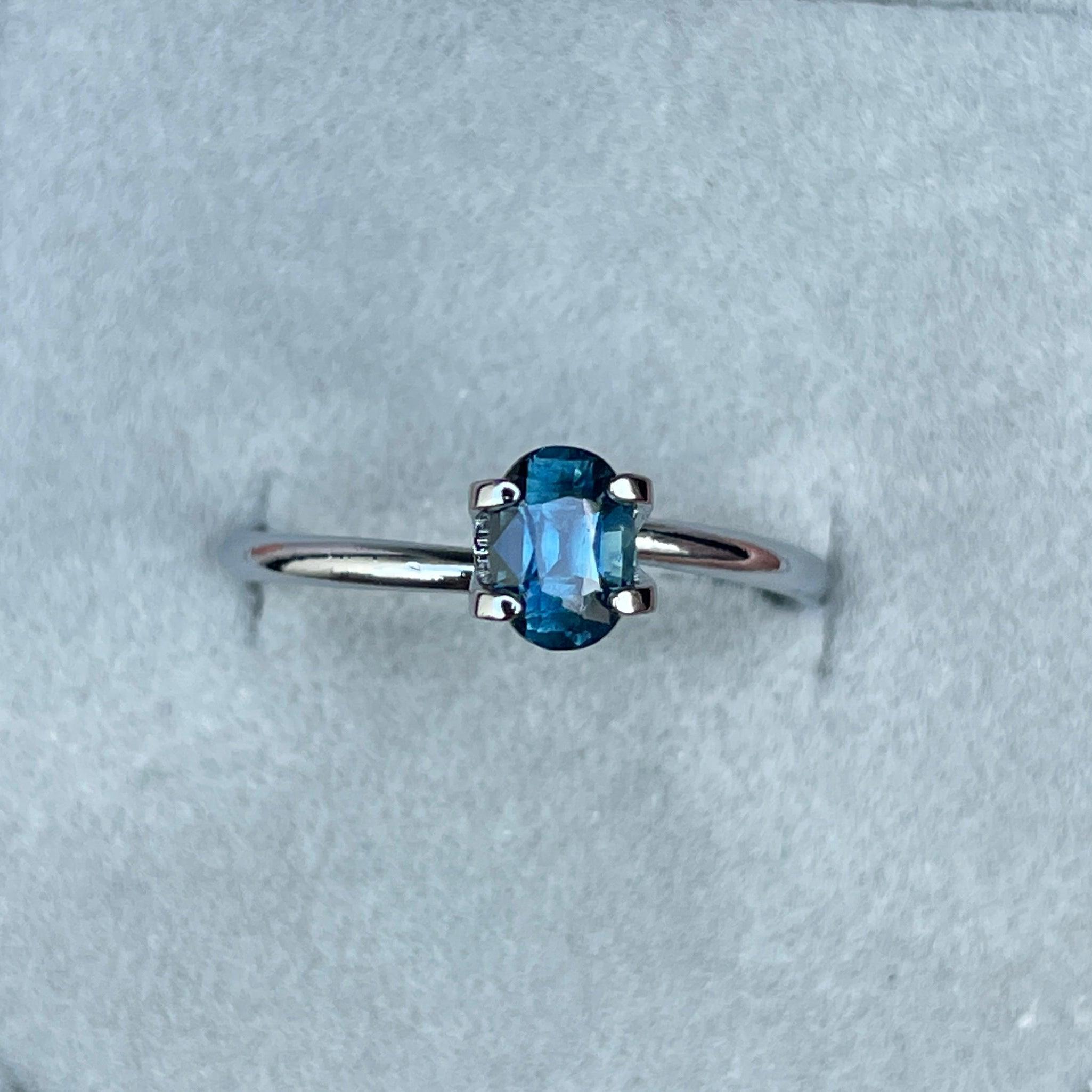 Natural Green Sapphire | Loose |0.83crt | Unset | heated | SAPPHIRE | Gift Idea | Engagement Ring | Sapphire Ring