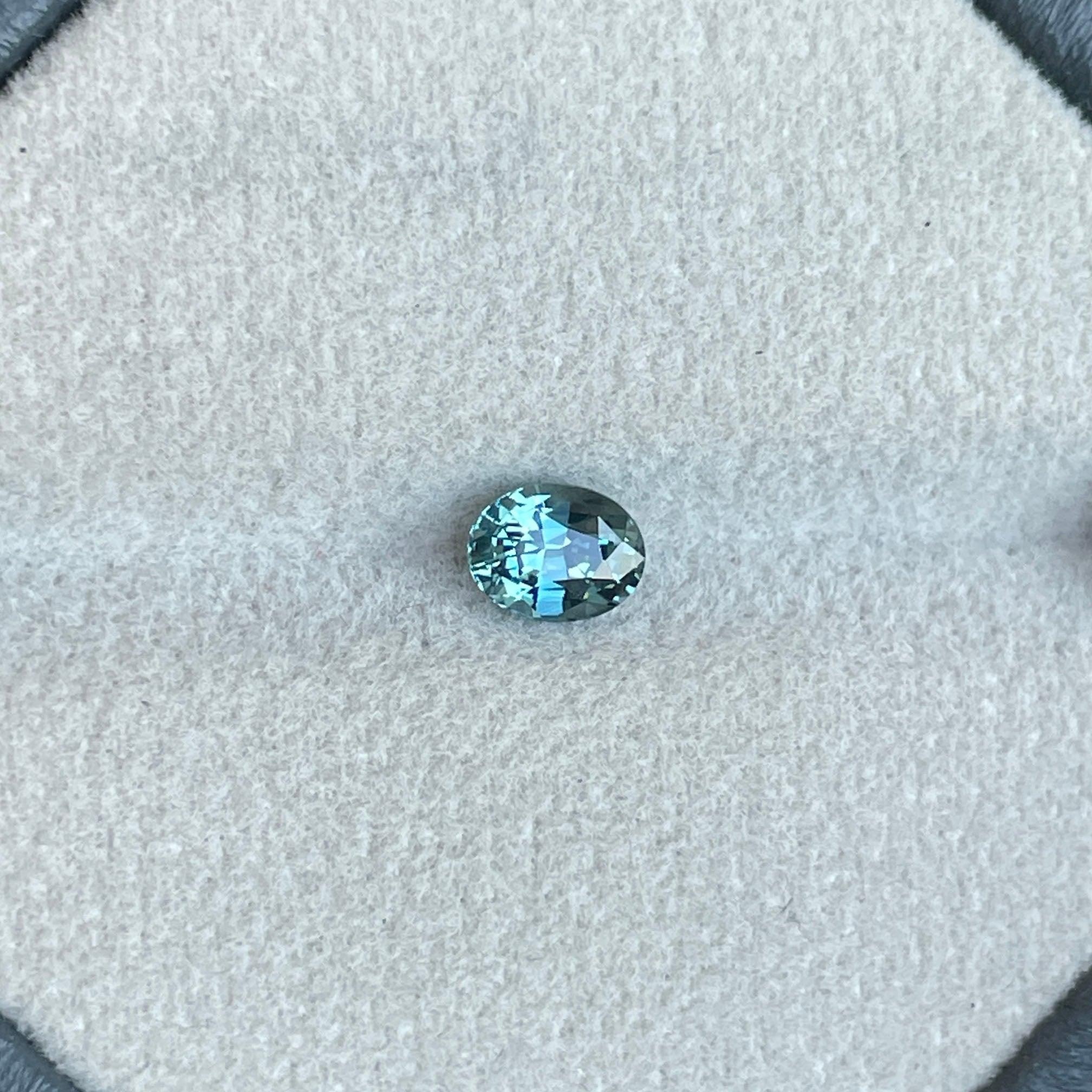 Teal sapphire stone, Caribbean green teal sapphire 0.97 crt. - NASHGEMS