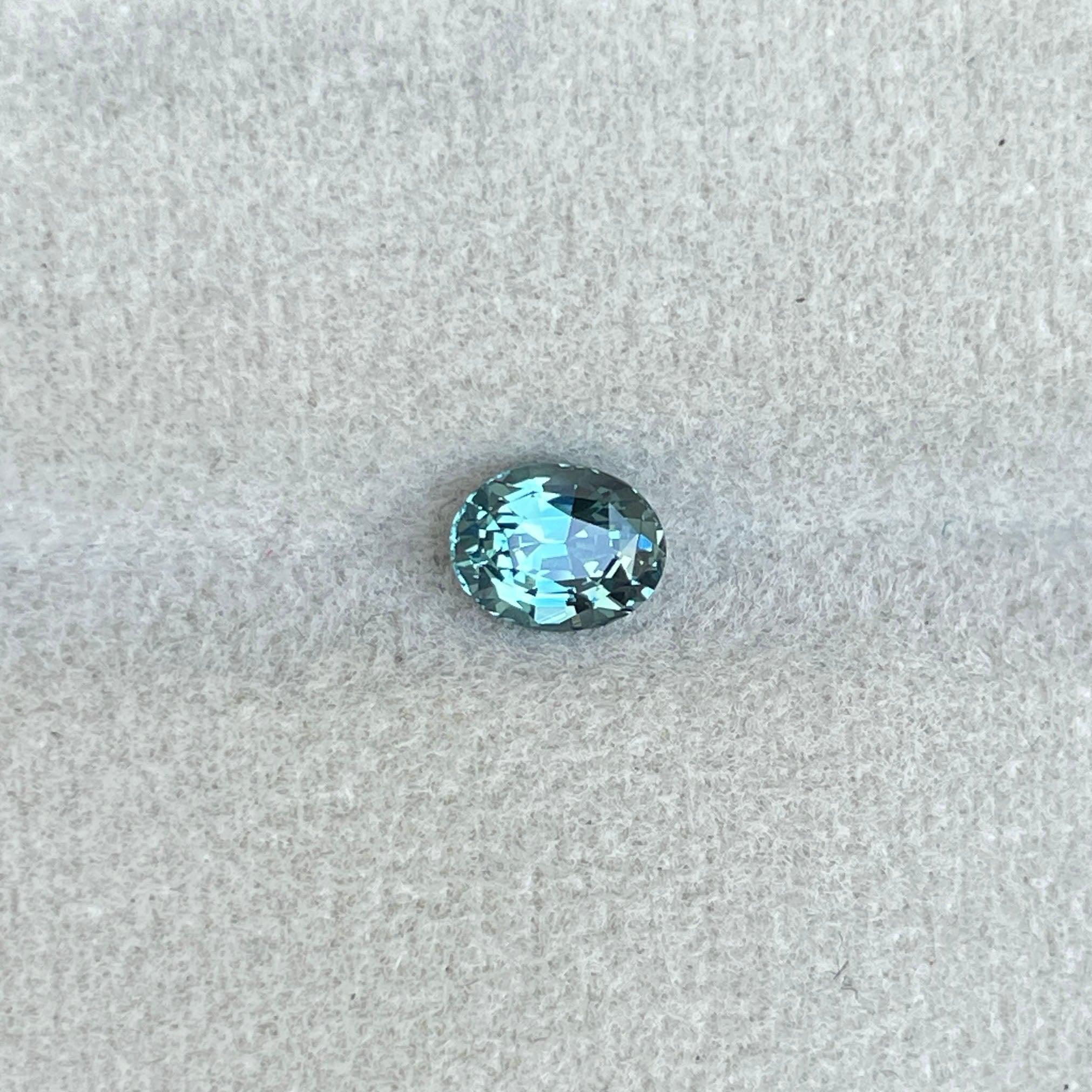 Teal sapphire stone, Caribbean green teal sapphire 0.97 crt.