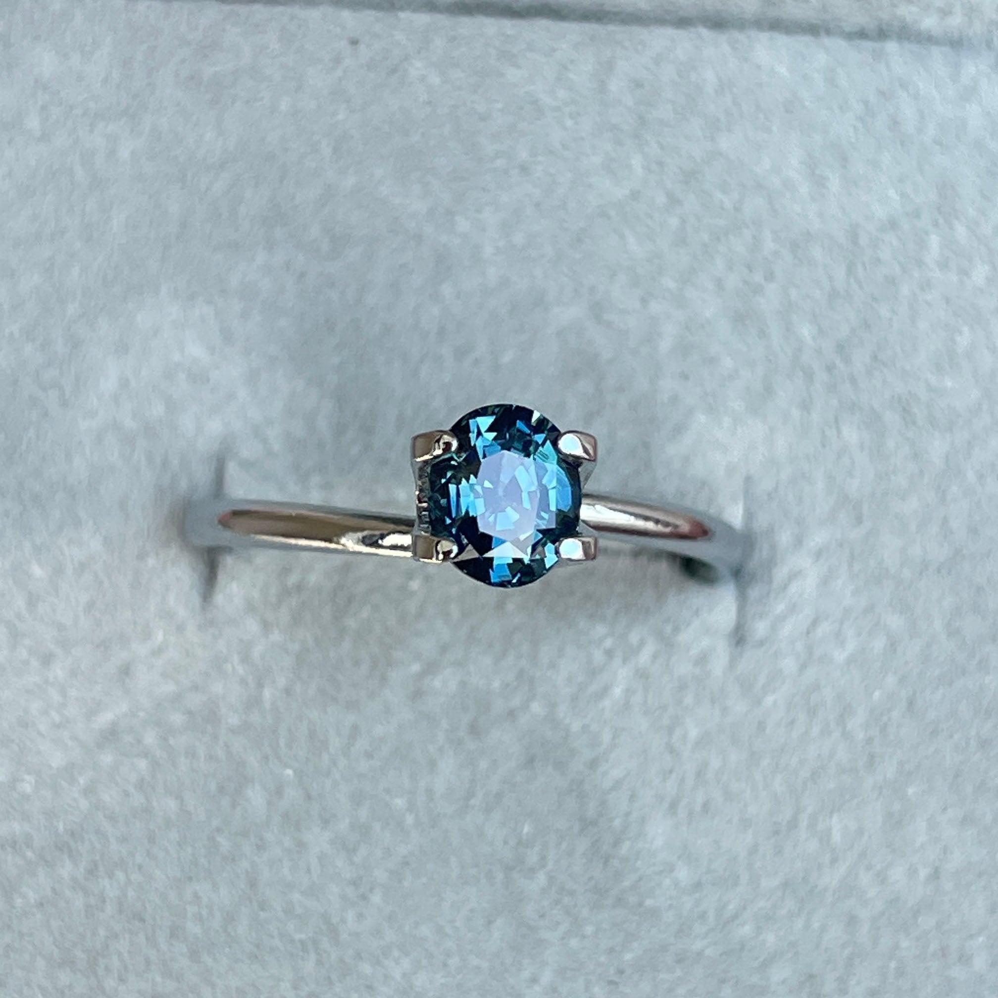 Captivating Teal sapphire Oval cut teal sapphire, 0.93 crt Sardinia teal sapphire. Loose stone for ring making
