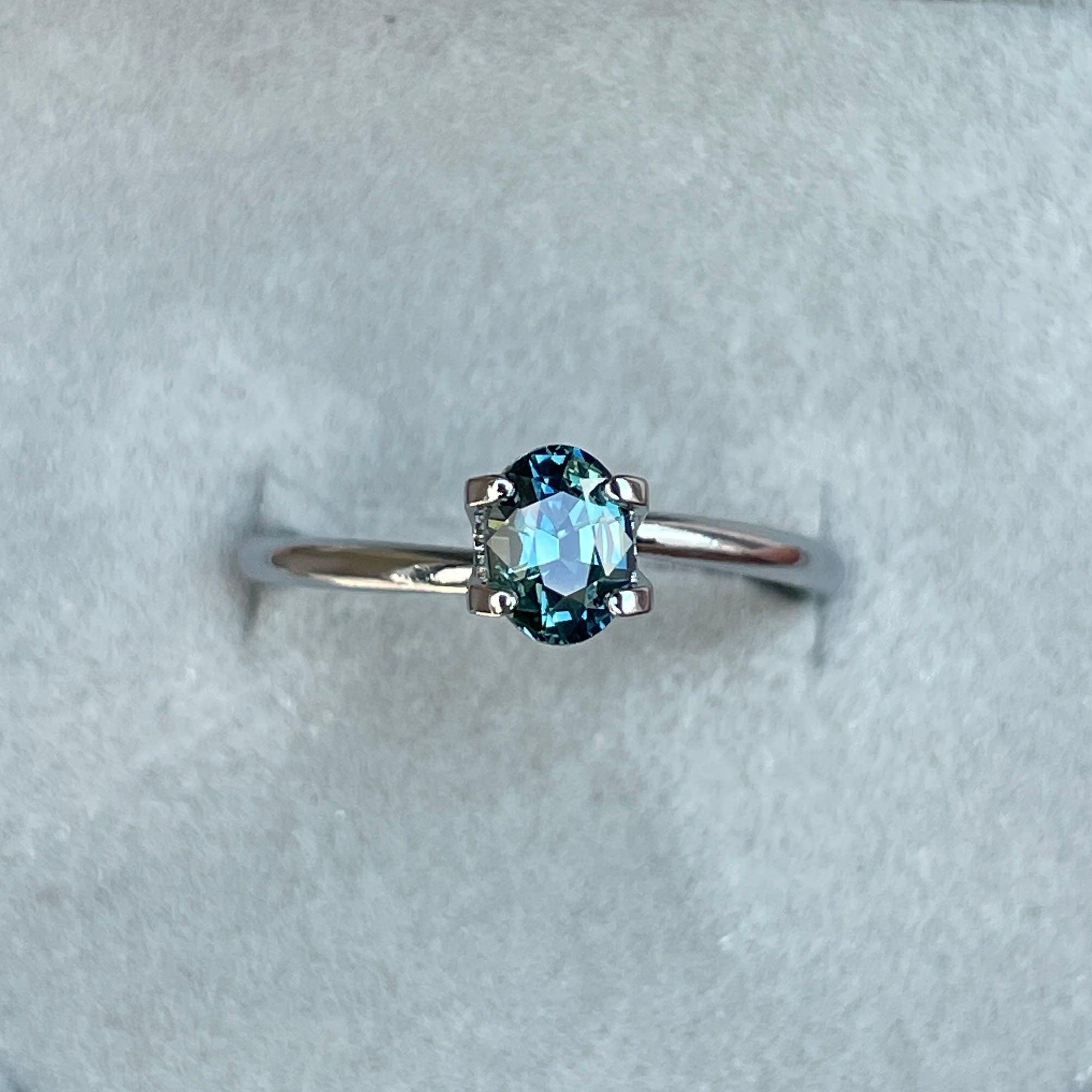 Teal sapphire, 0.81 crt blue lagoon Natural teal sapphire/ Montana sapphire/ sapphire ring/ jewellery supplies