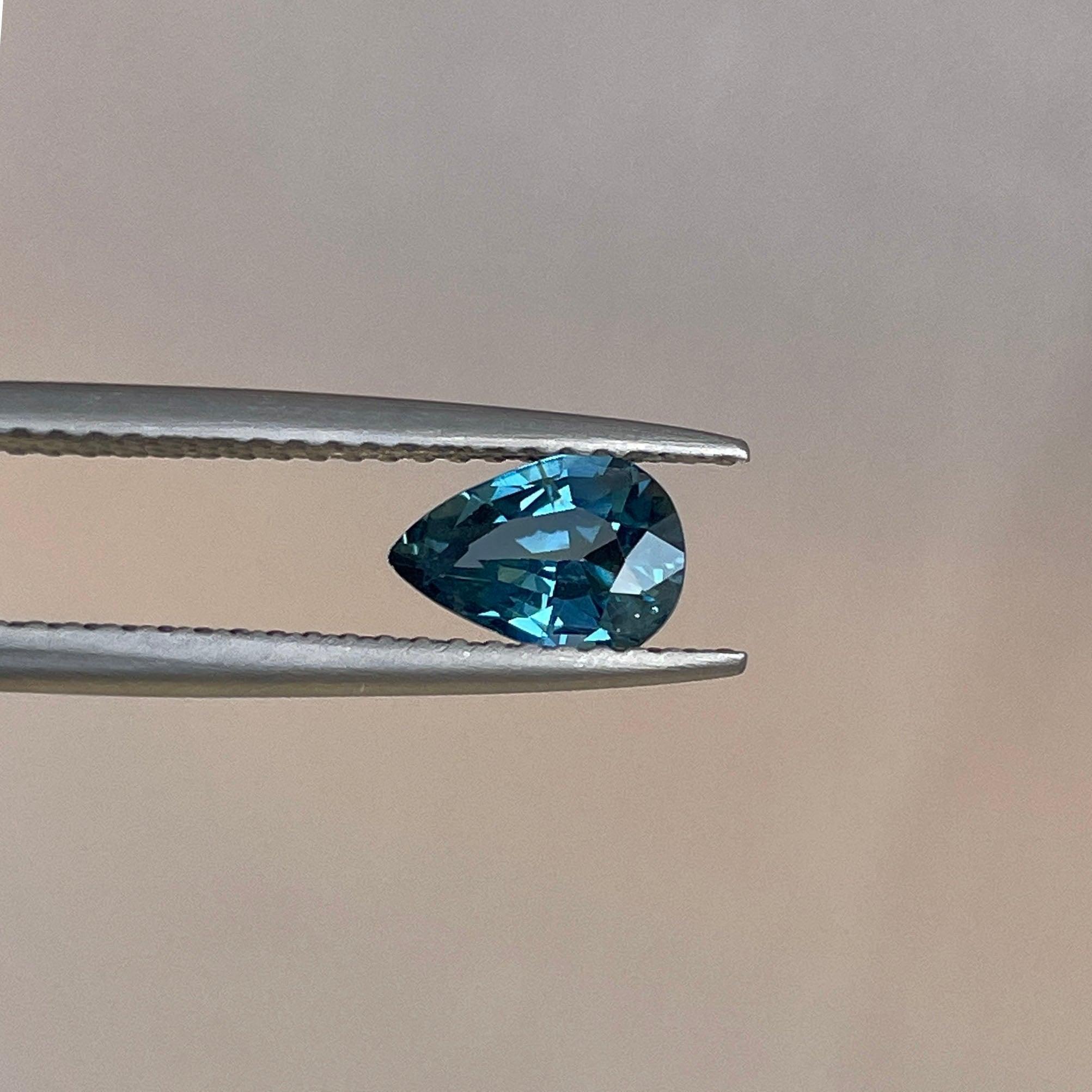 Teal sapphire Pear cut, 0.87 crt