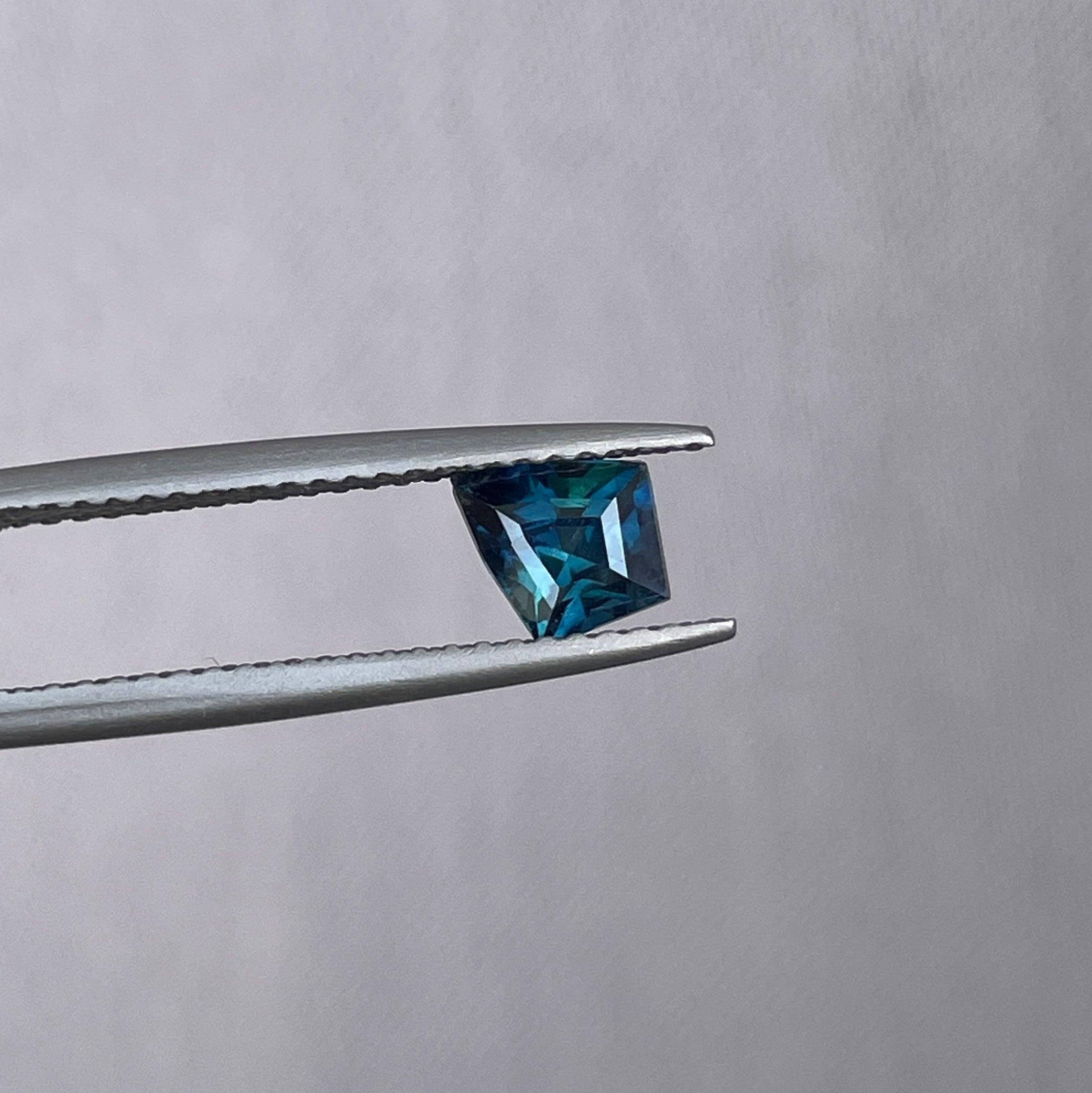 Teal Sapphire 0.82 Ct