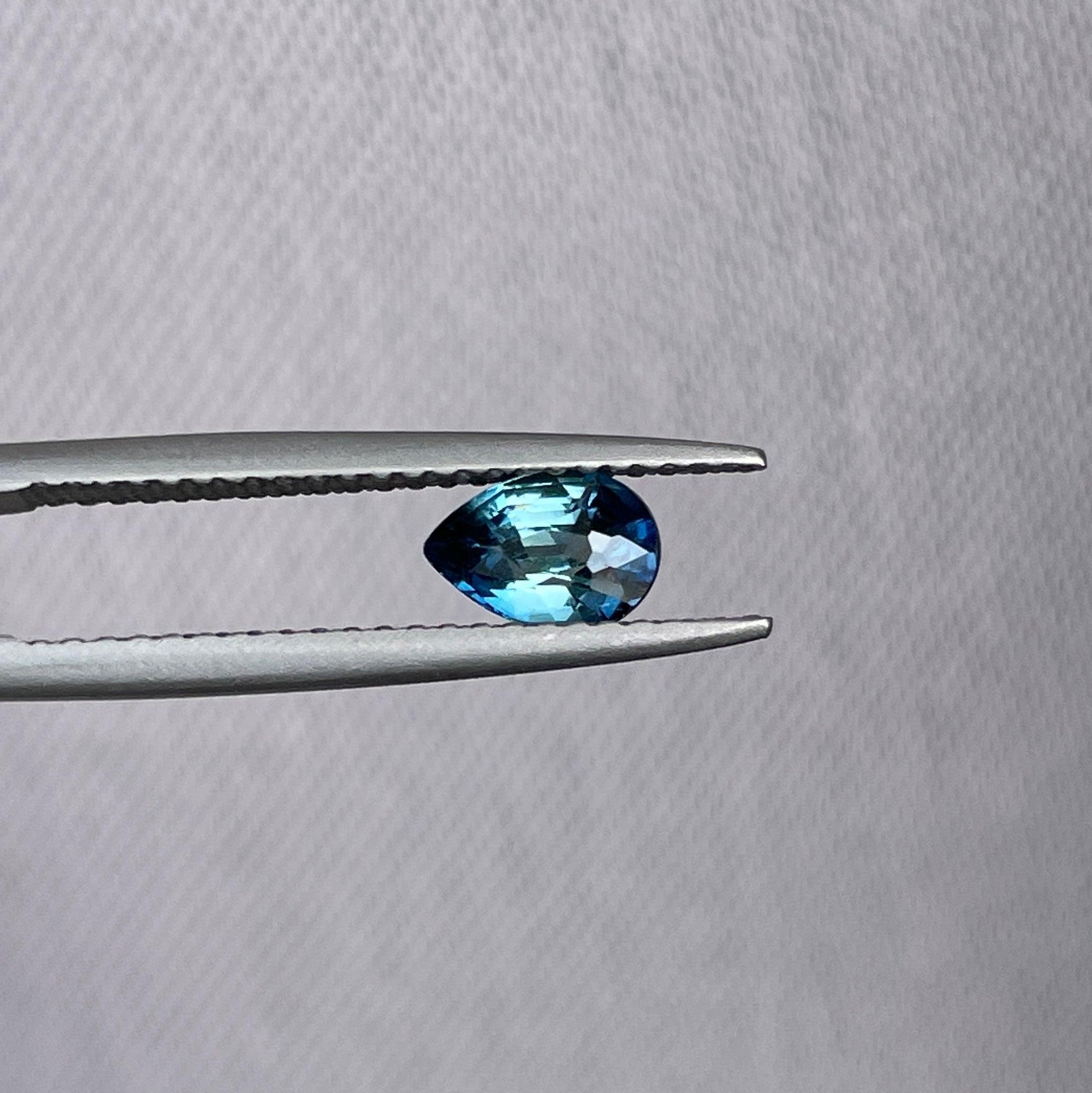 Pear Cut Teal Sapphire Loose Gemstone. 0.71 crt. 6.30 x 4.40 x 3.30mm