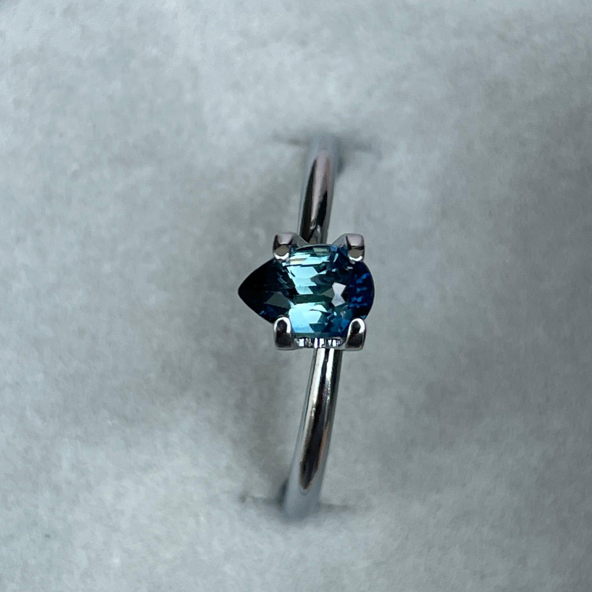 Pear Cut Teal Sapphire Loose Gemstone. 0.71 crt. 6.30 x 4.40 x 3.30mm