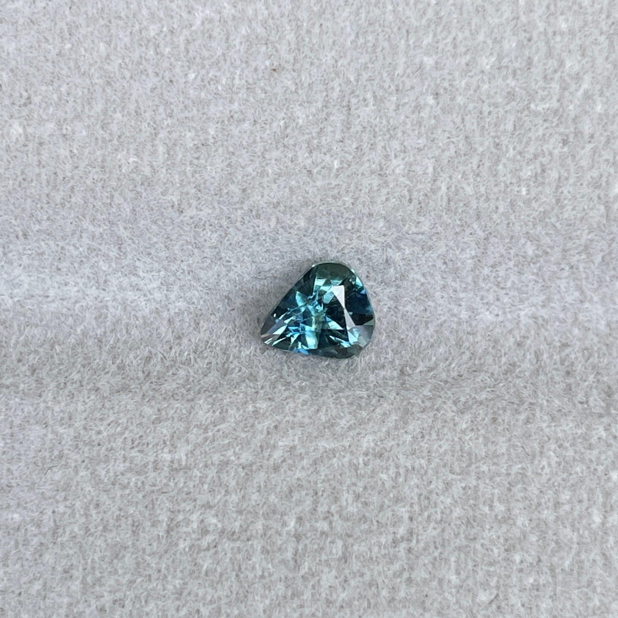 Natural Teal Sapphire 0.54 CT, Teal Sapphire Engagement Rings, Green Sapphire, Wedding Rings, Parti Sapphire, Pear Cut Gemstones