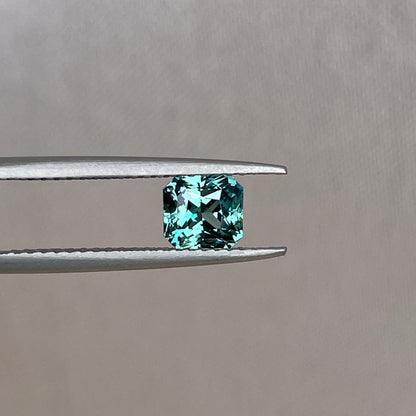 Greenish blue sapphire, 1.03 crt.