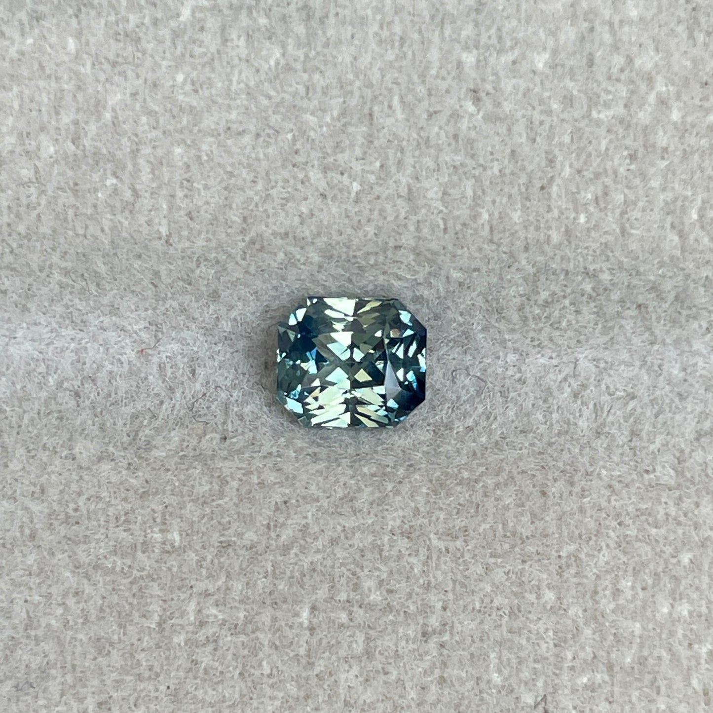 Radiant cut Greenish blue sapphire, 0.92 crt.