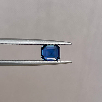 Natural Blue sapphire Emerald cut, Blue sapphire 0.81 crt