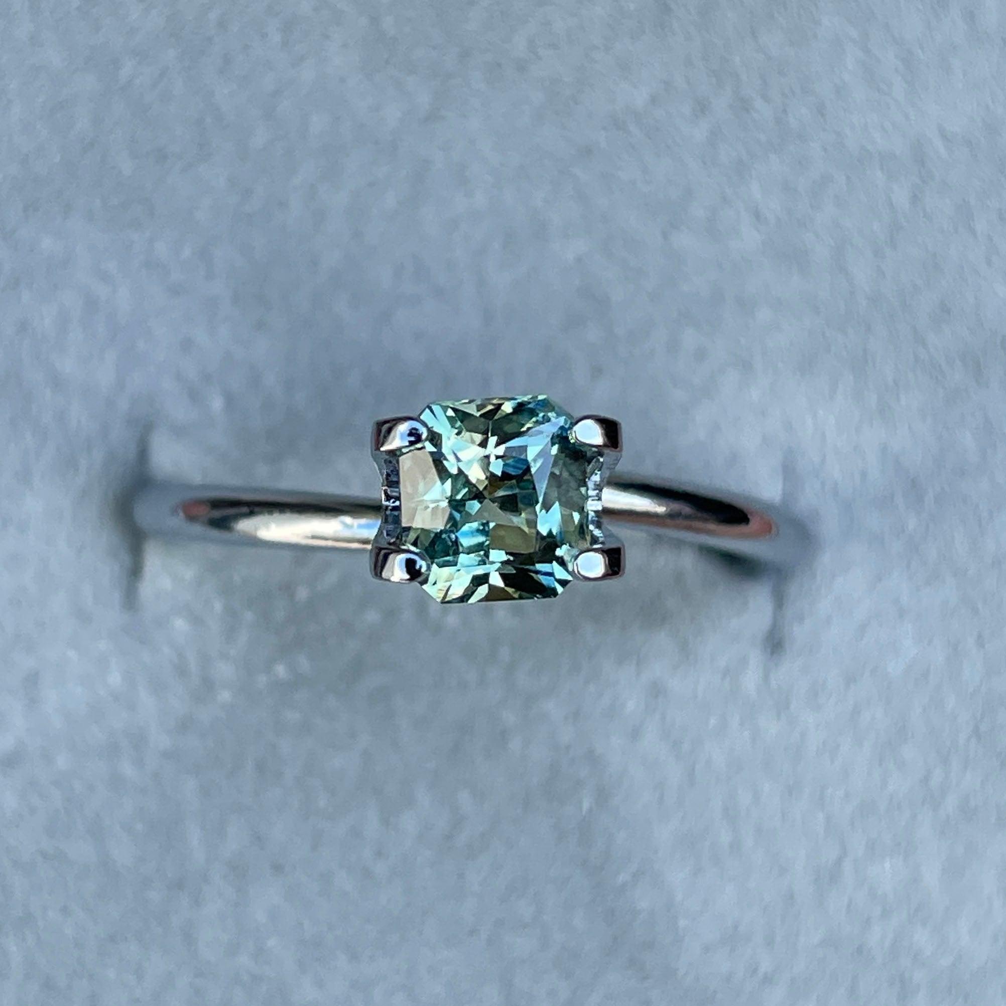 Teal Sapphire 0.88 Ct, Natural Teal Sapphire 