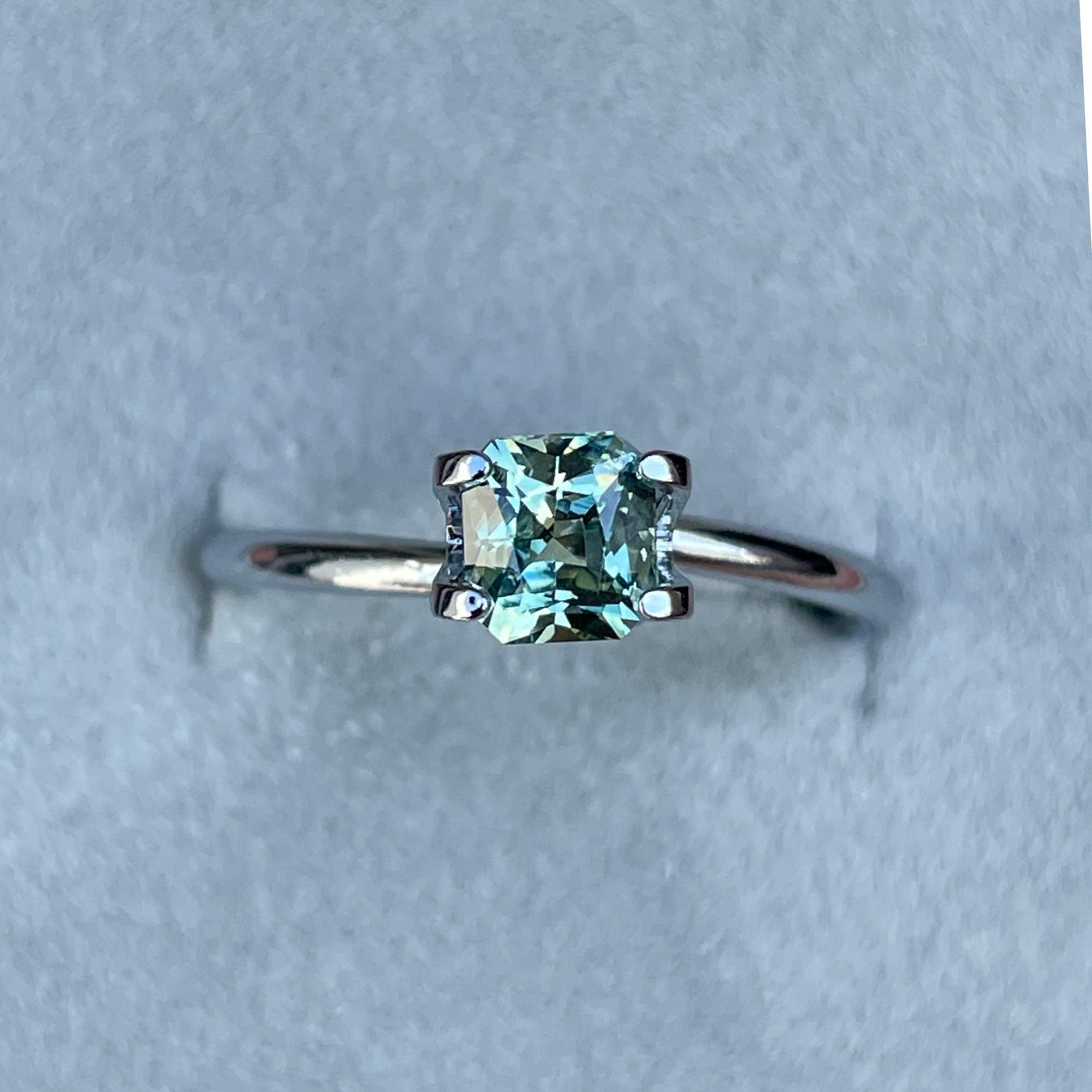 Teal Sapphire 0.88 Ct, Natural Teal Sapphire 
