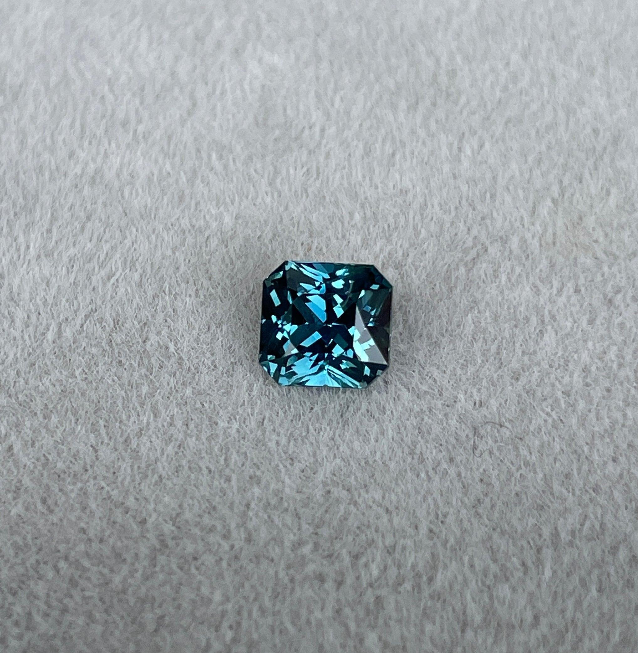 Blue Green Teal Sapphire 
