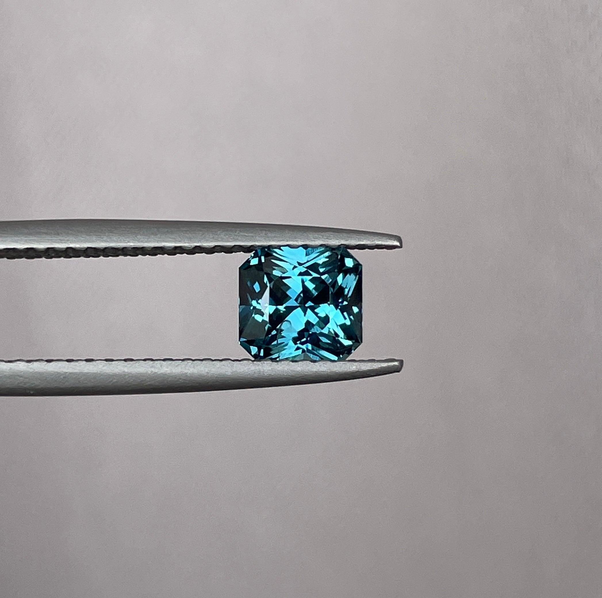 Blue Green Teal Sapphire 