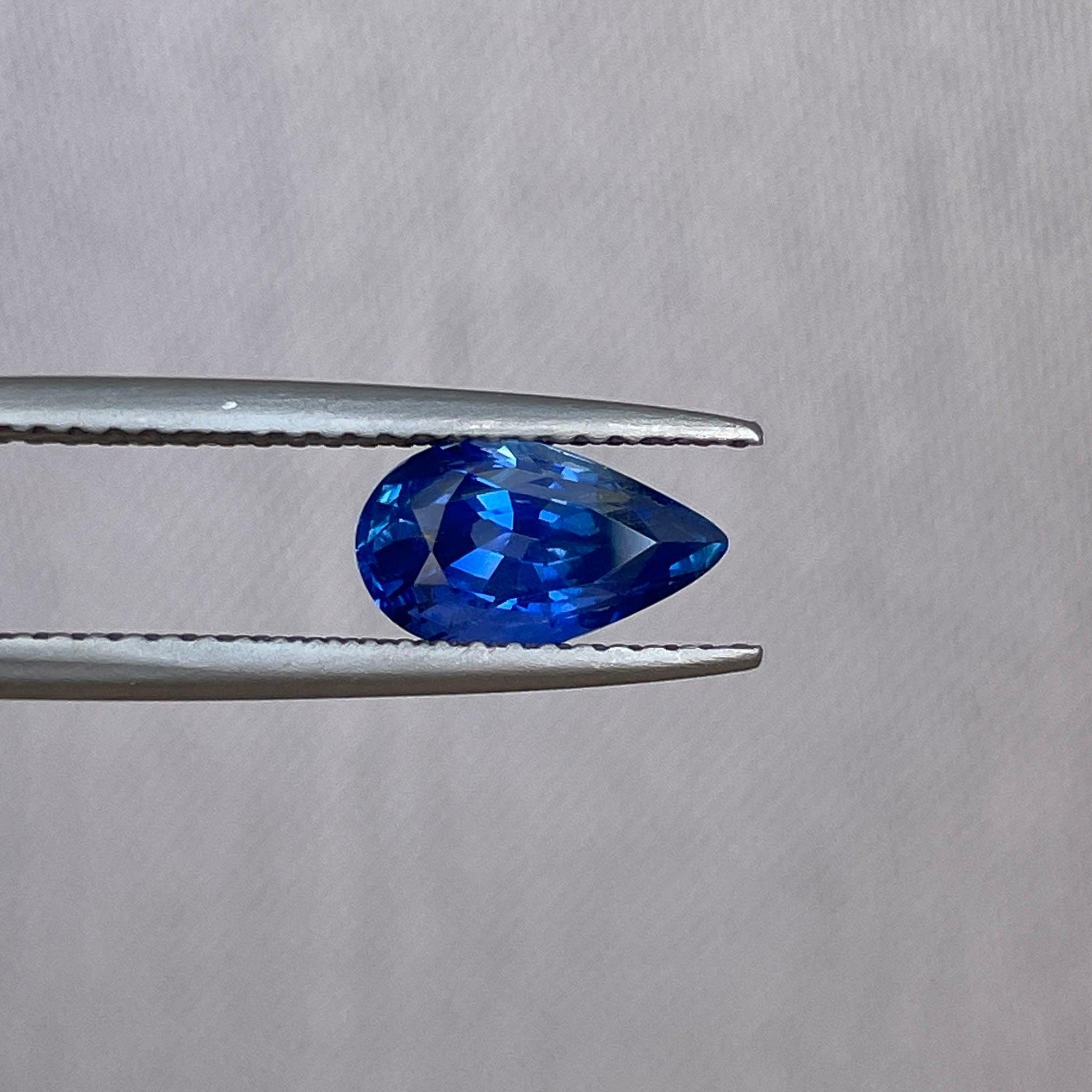 blue sapphire engagement rings
