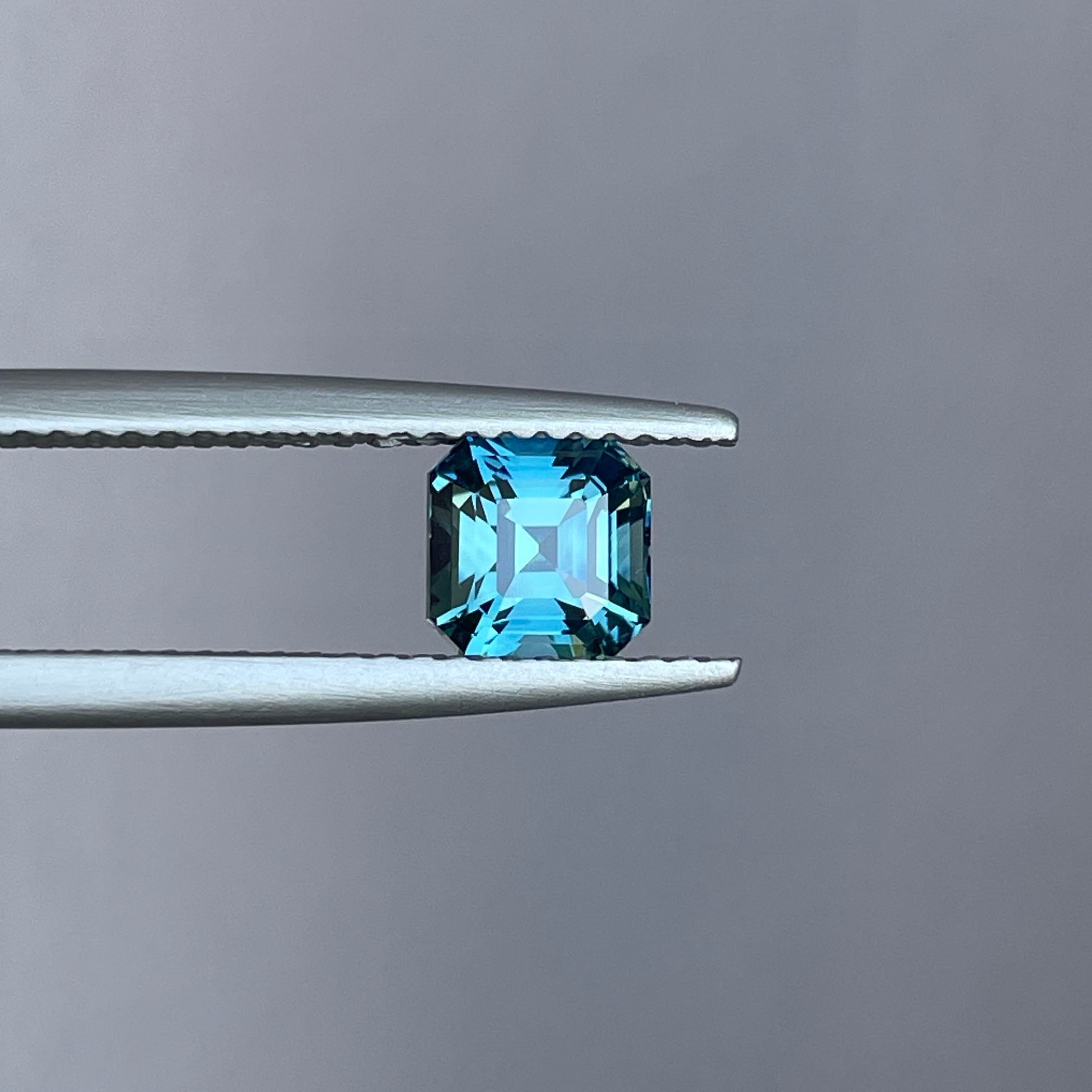 NATURAL BLUE GREEN SAPPHIRE EMERALD 1.29