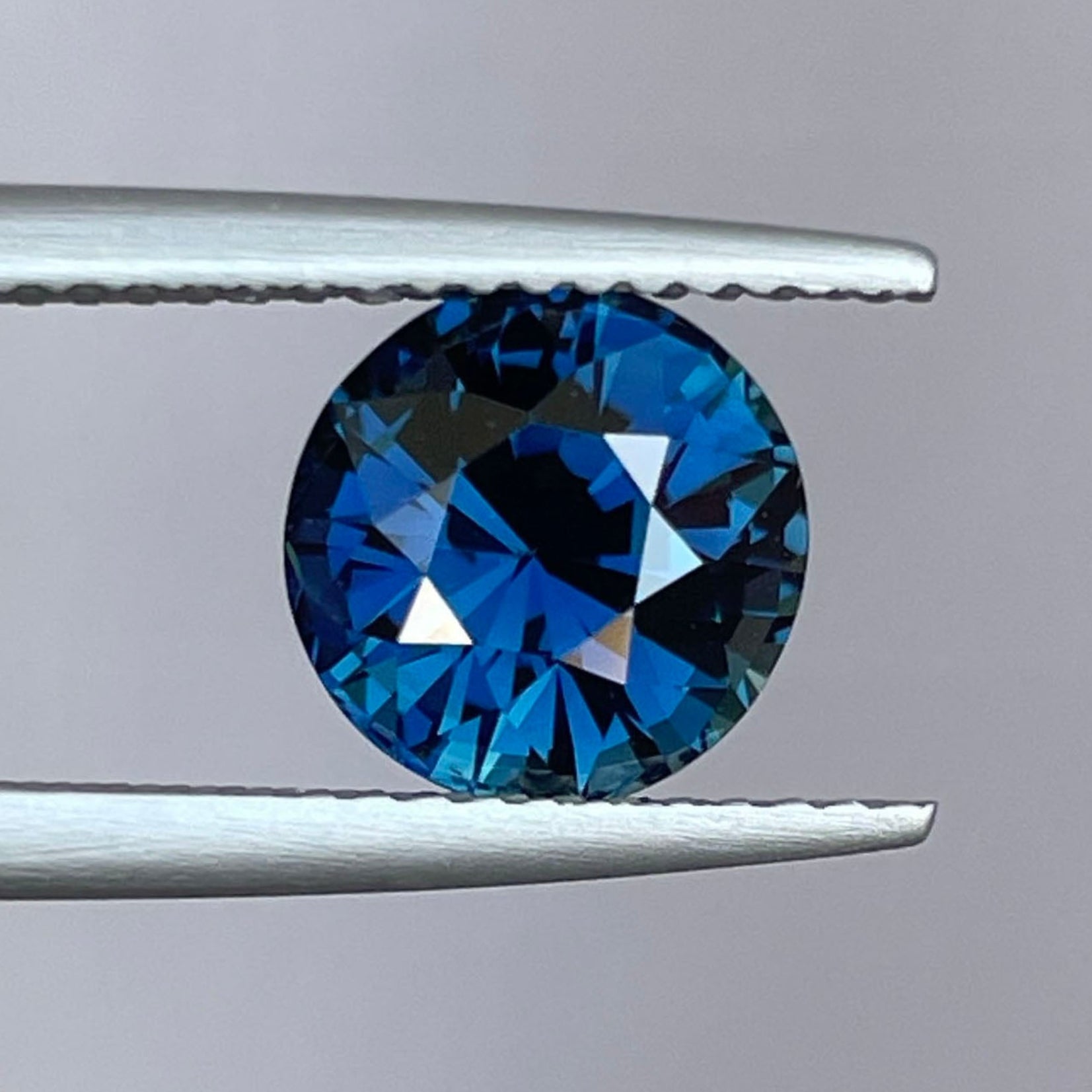 Natural teal blue green sapphire round cut 3.06 carat loose gemstone from NASHGEMS, ideal for custom rings or pendants.