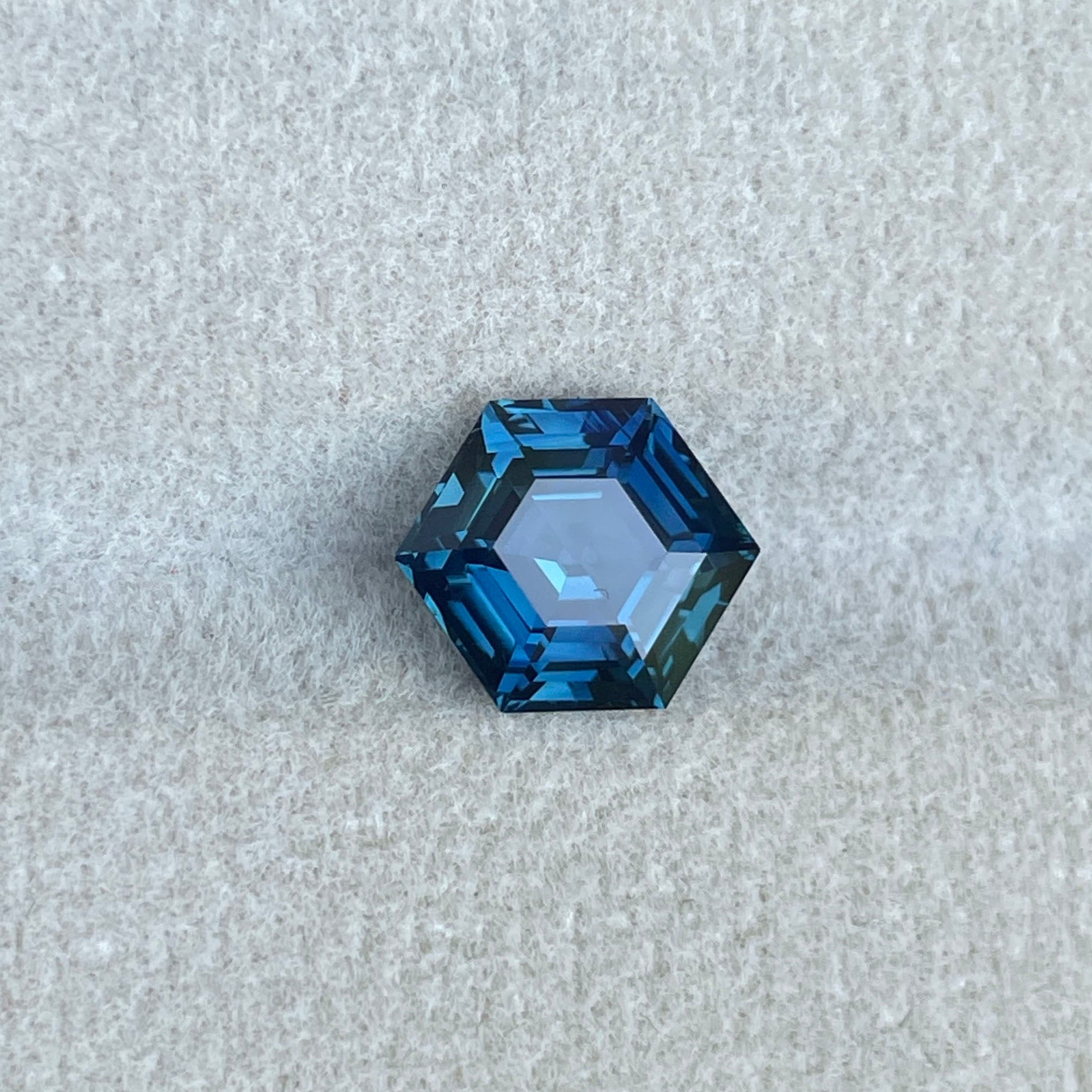 NATURAL TEAL BLUE SAPPHIRE HEXAGON 3.09