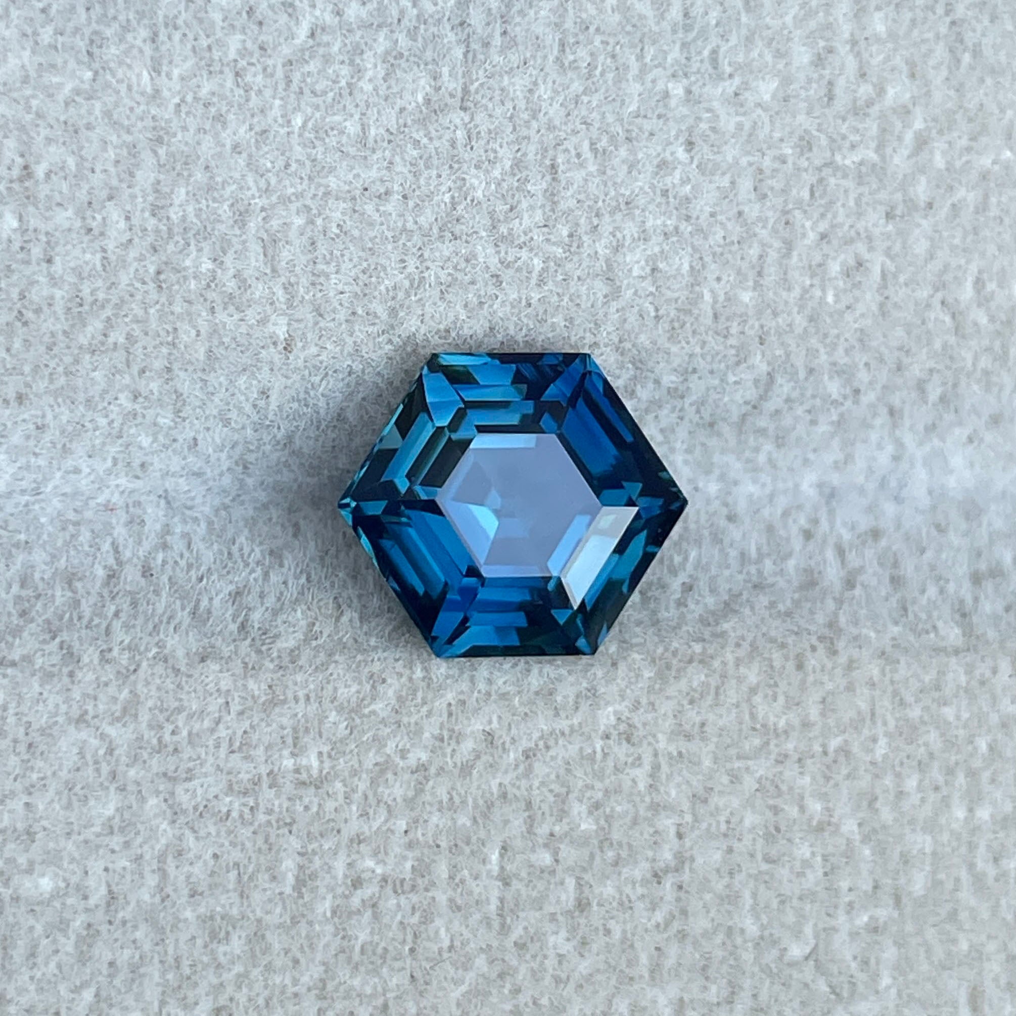 NATURAL TEAL BLUE SAPPHIRE HEXAGON 3.09