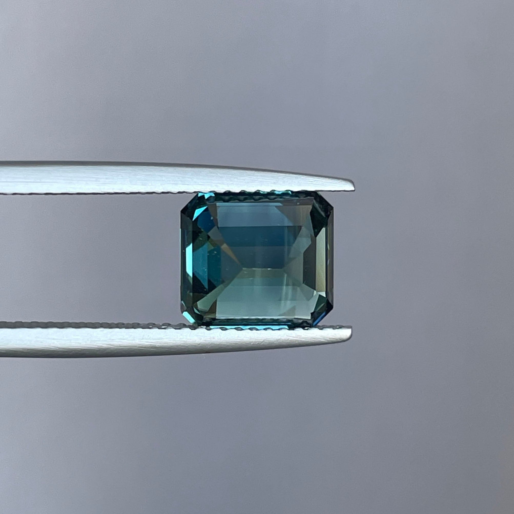 NATURAL TEAL BUE GREEN EMERALD SAPPHIRE 3.94