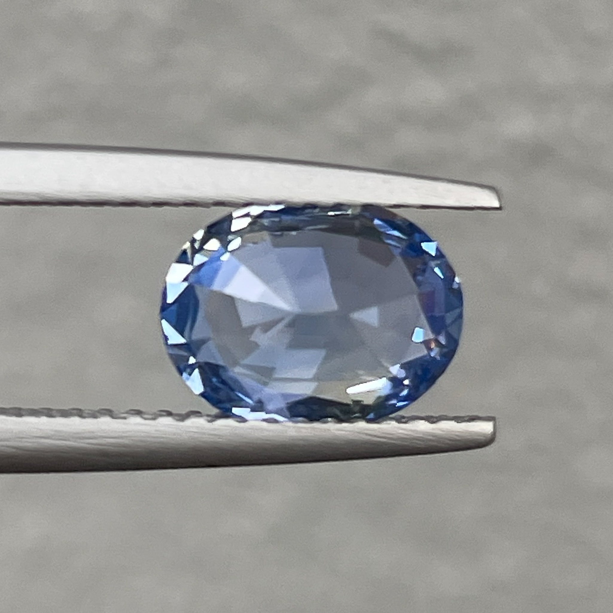 Natural Ceylon blue sapphire loose gemstone, 2.06 ct oval cut with VVS clarity, no heat treatment, suitable for engagement rings.